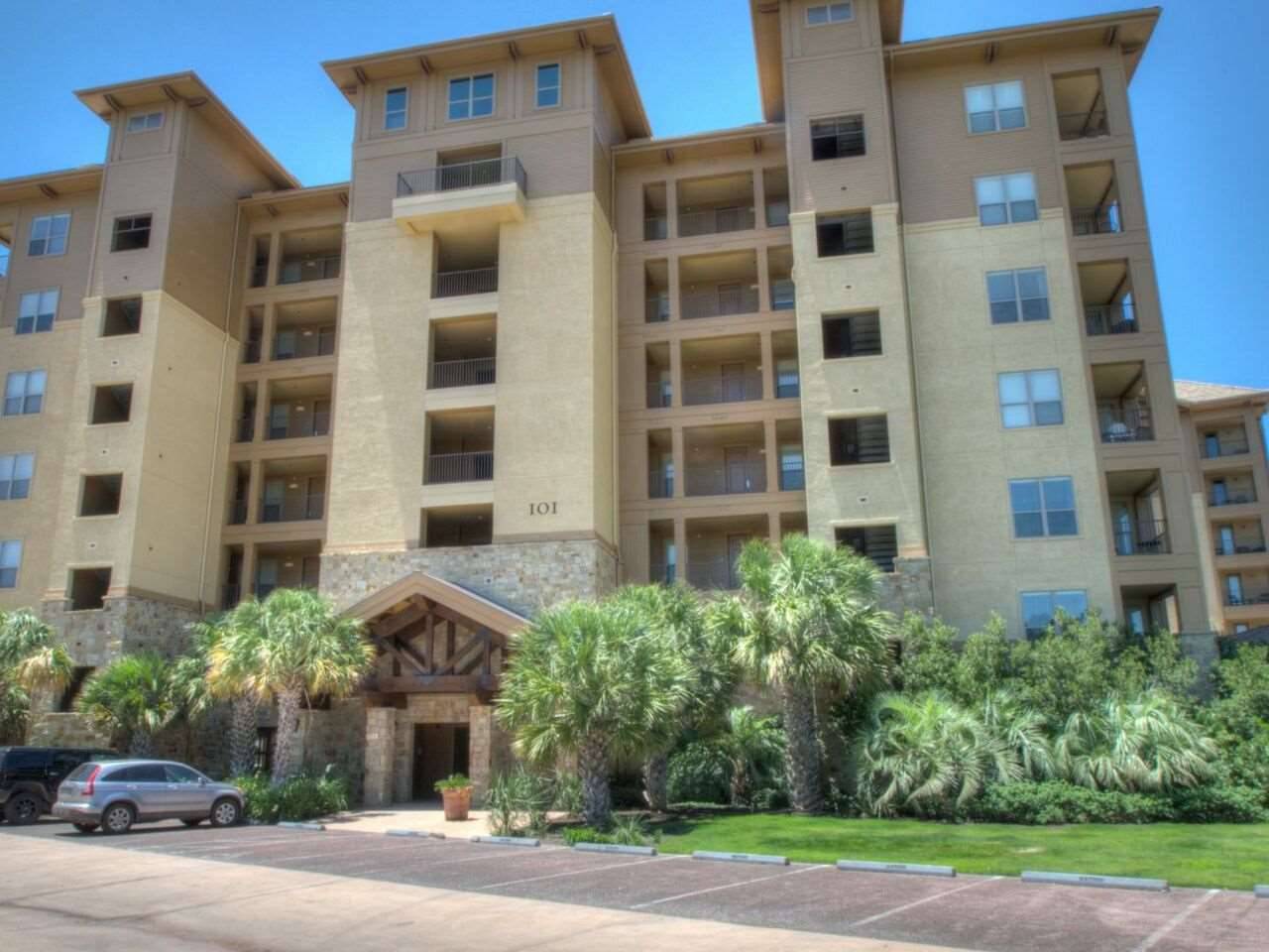 Horseshoe Bay, TX 78657,101 West Bank #21