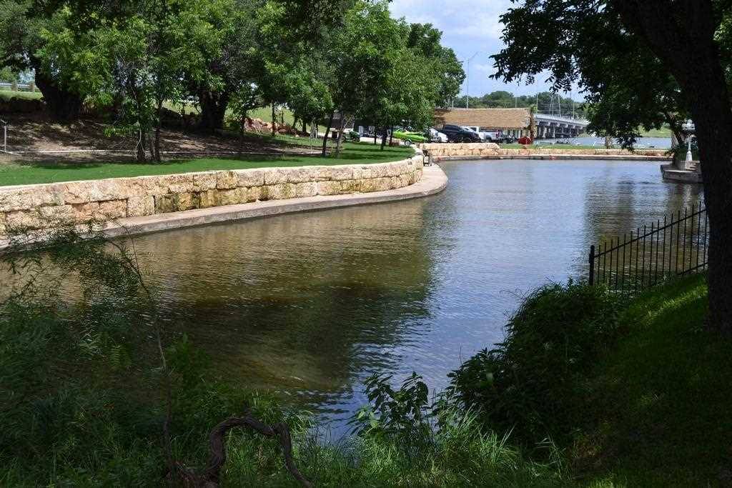 Kingsland, TX 78639,120 Bridgepoint DR