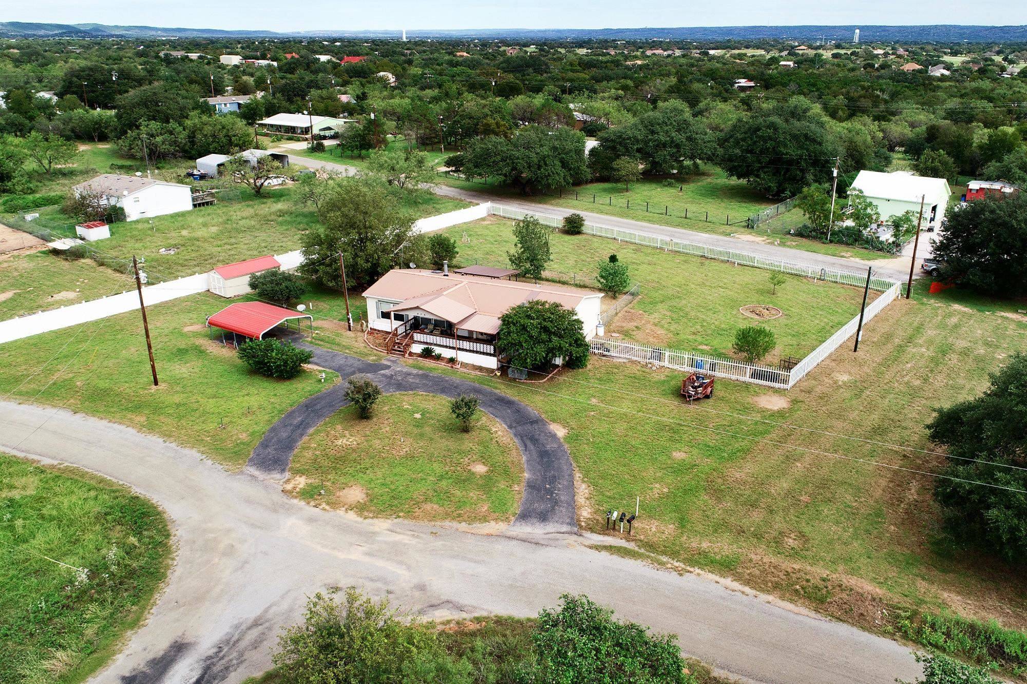 Kingsland, TX 78639,436 Redbud ST