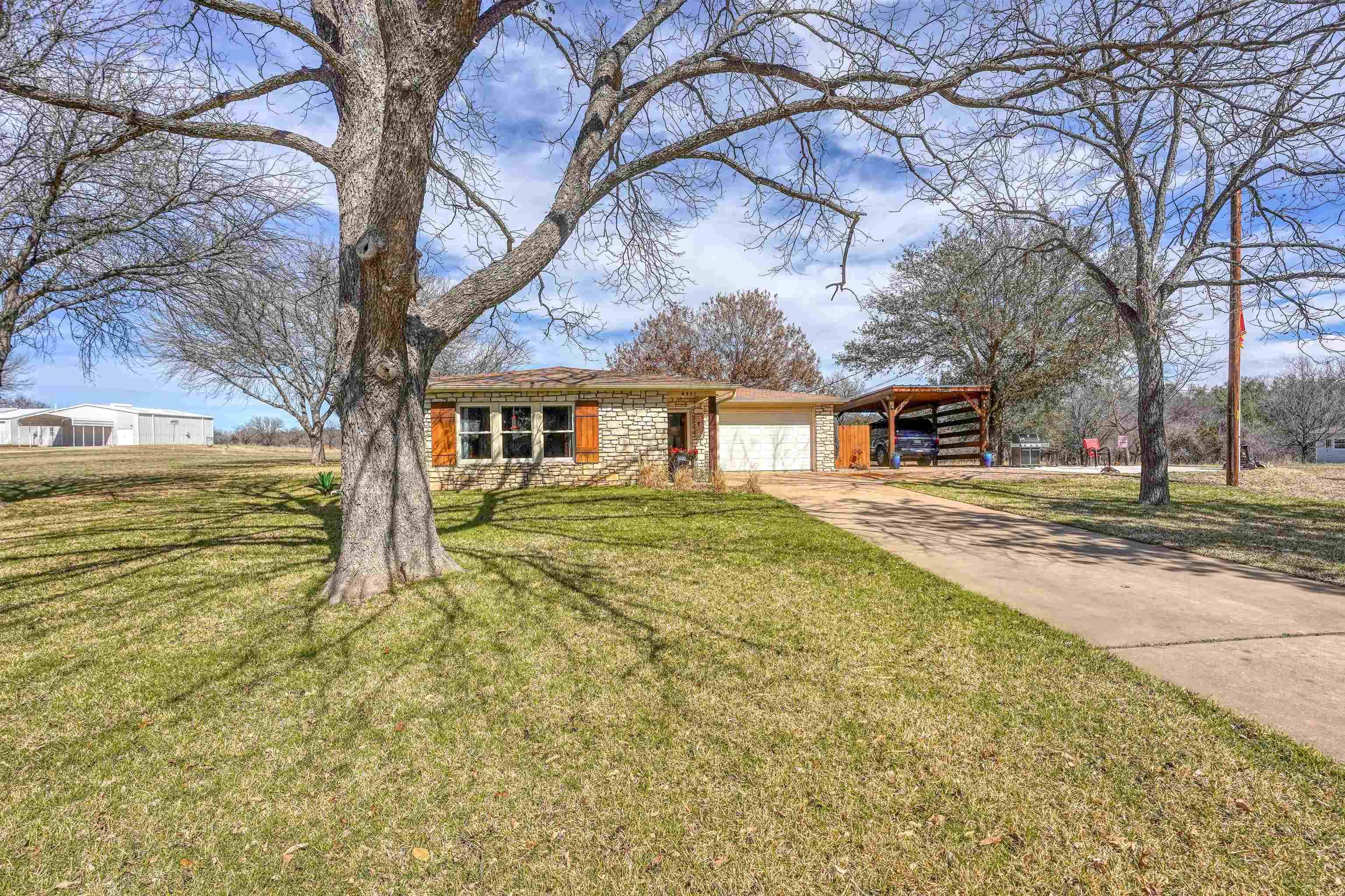 Kingsland, TX 78639,4551 River Oaks Dr.