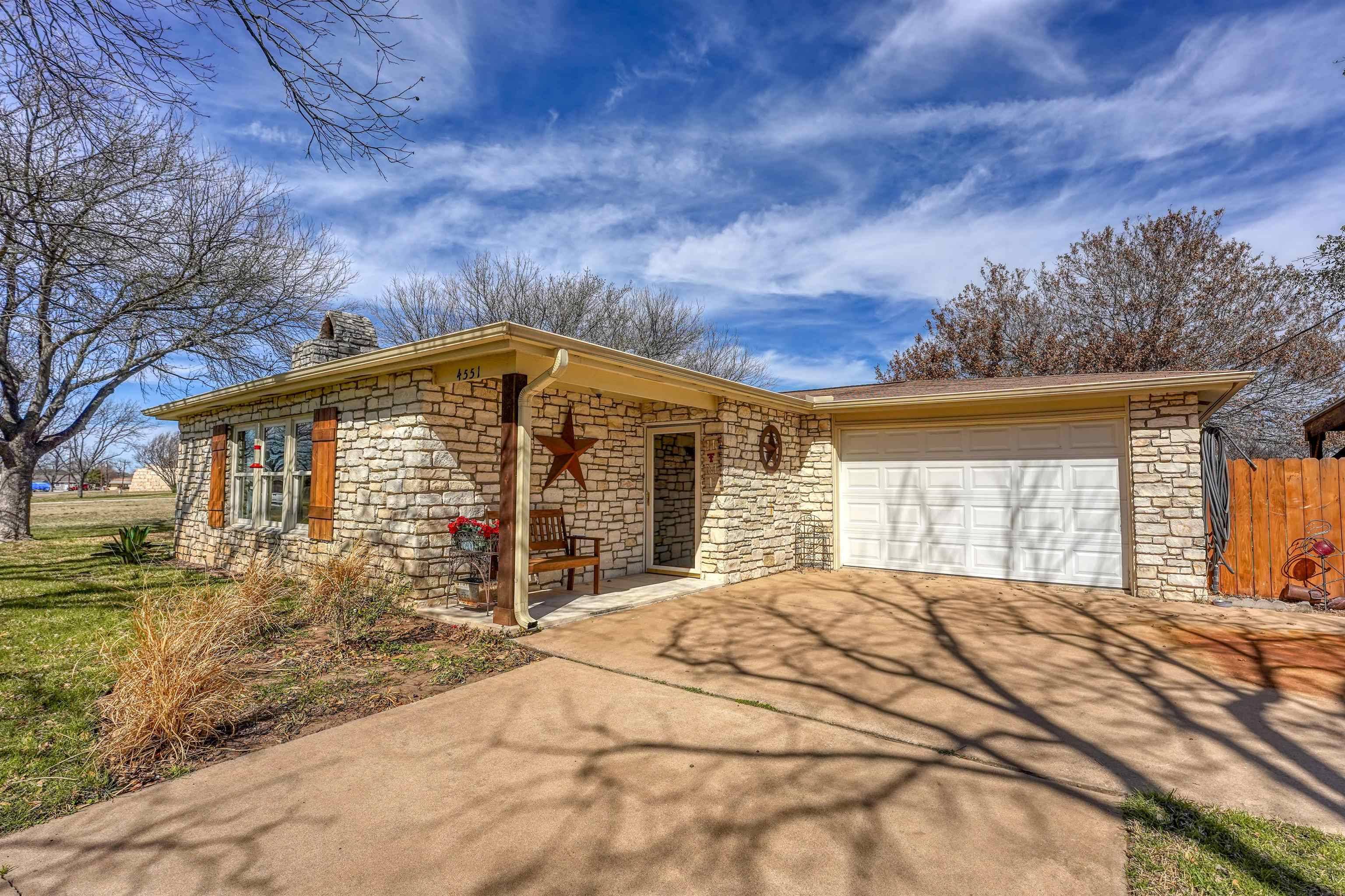 Kingsland, TX 78639,4551 River Oaks Dr.