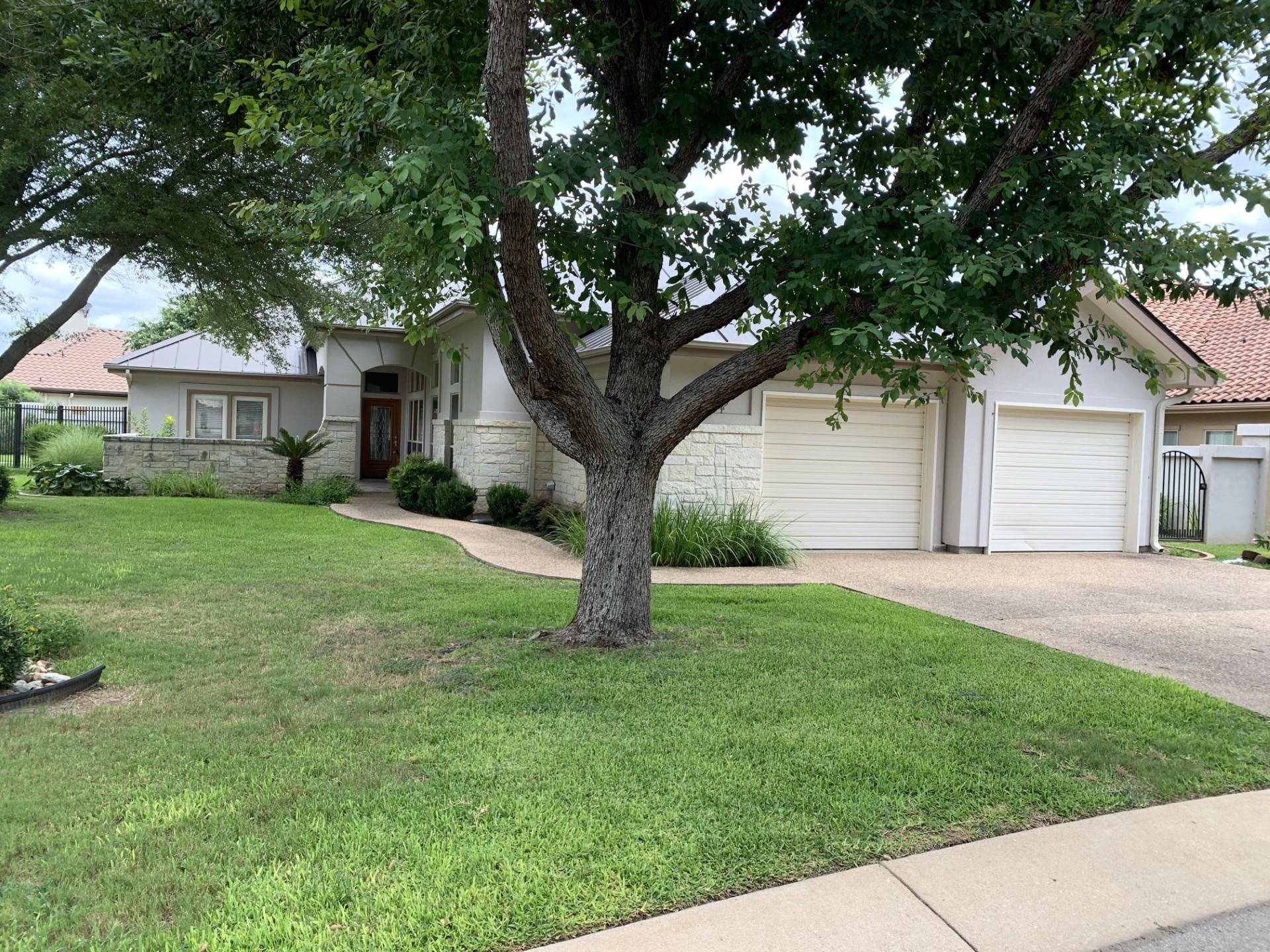 Horseshoe Bay, TX 78657,104 San Saba CT