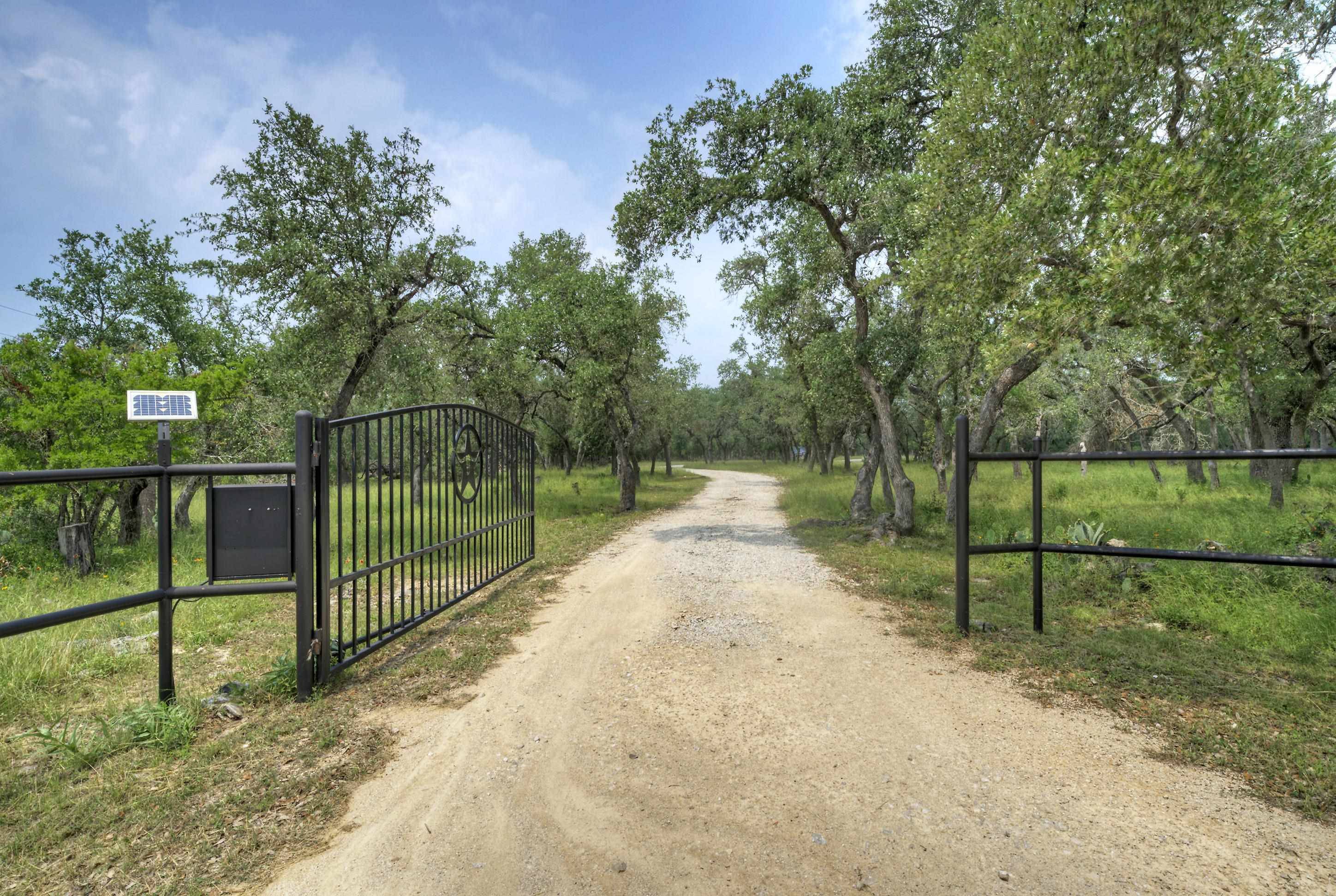 Out Of Area, TX 78666,1375 Bridlewood Ranches DR