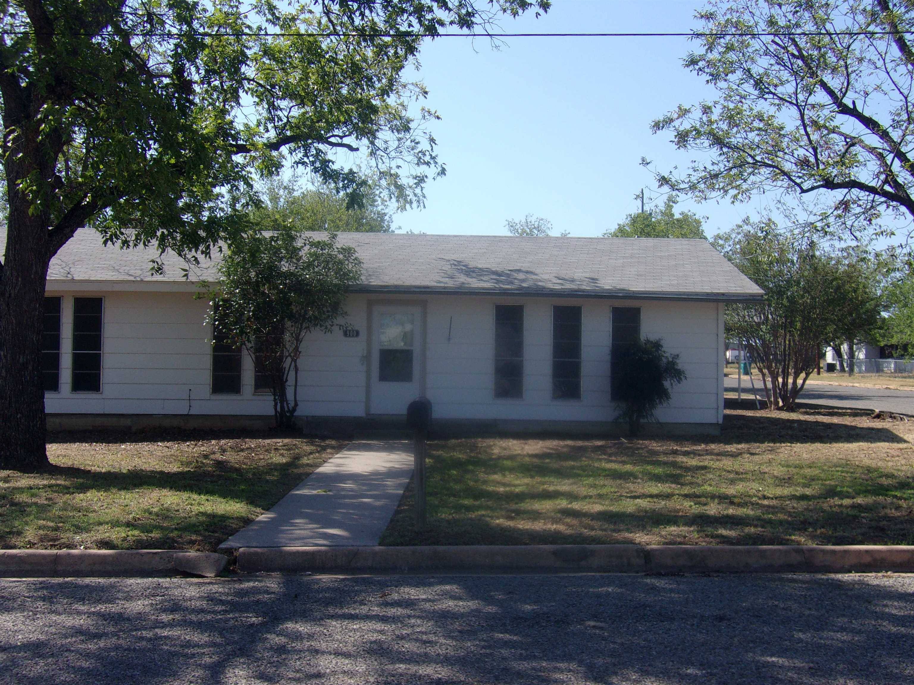 Llano, TX 78643,900 E WALLACE