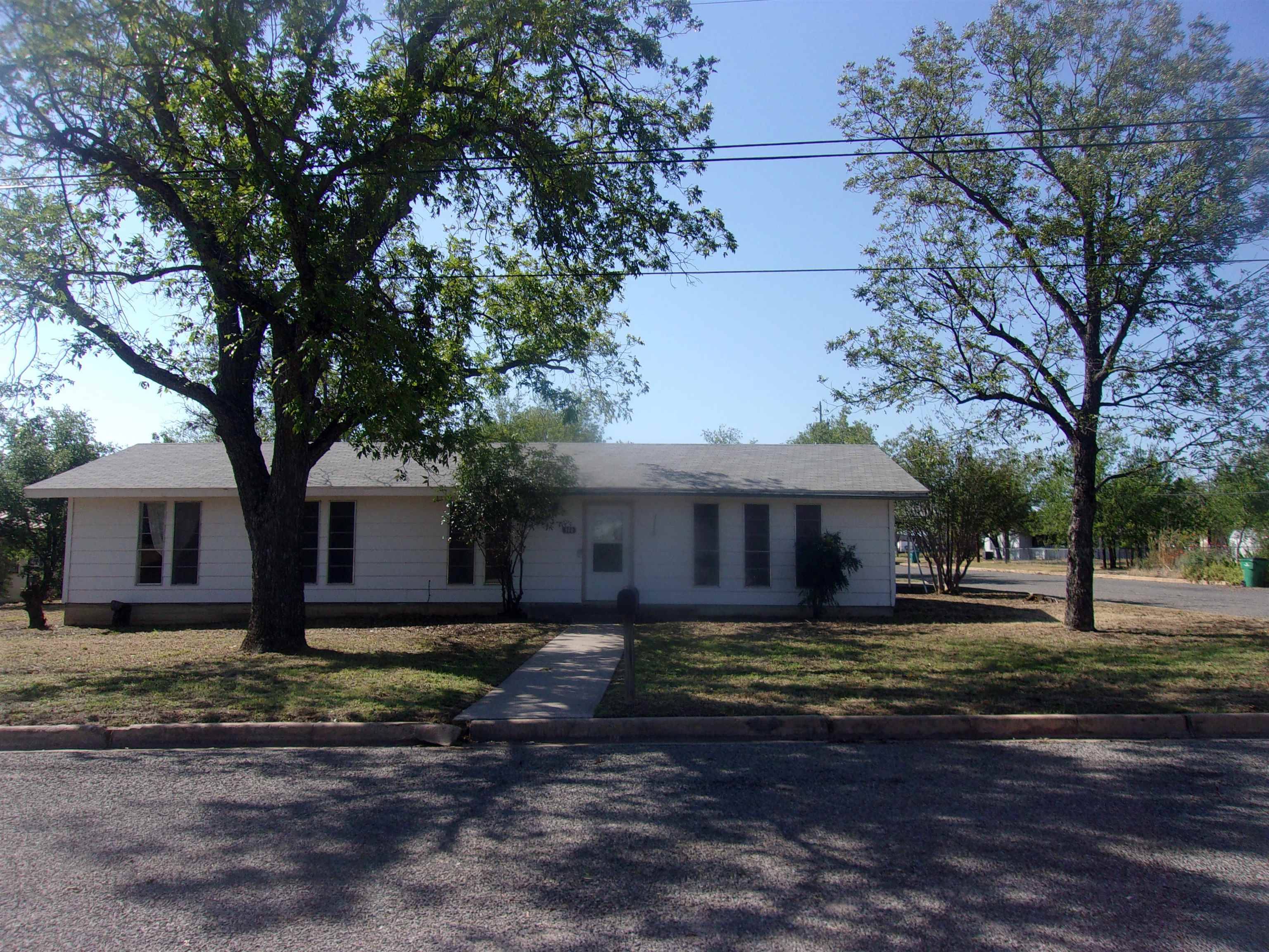 Llano, TX 78643,900 E WALLACE