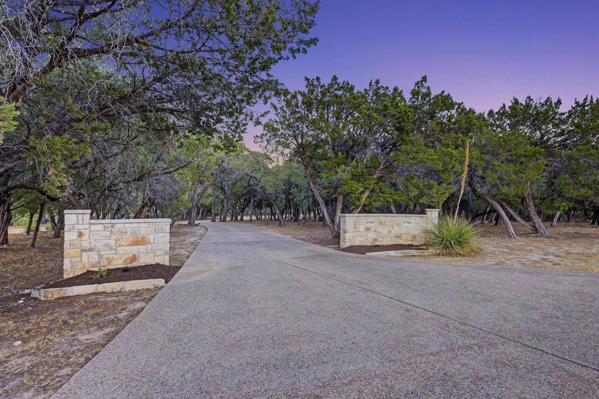 Spicewood, TX 78669,19586 Sandcastle DR