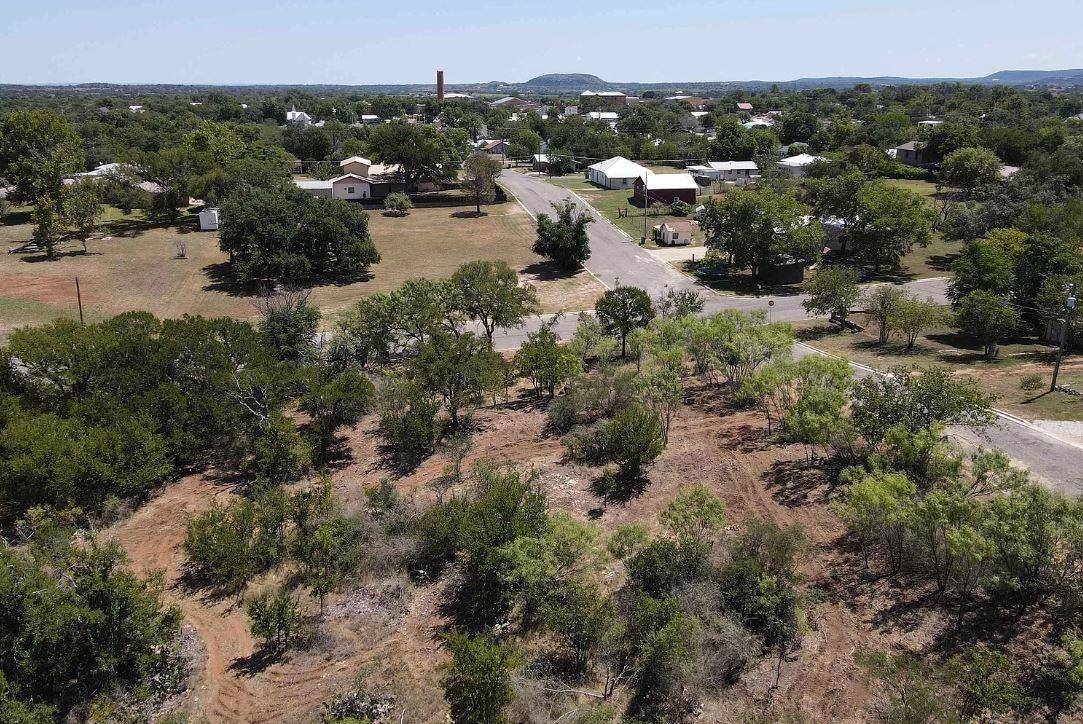 Llano, TX 78643,000 College ST