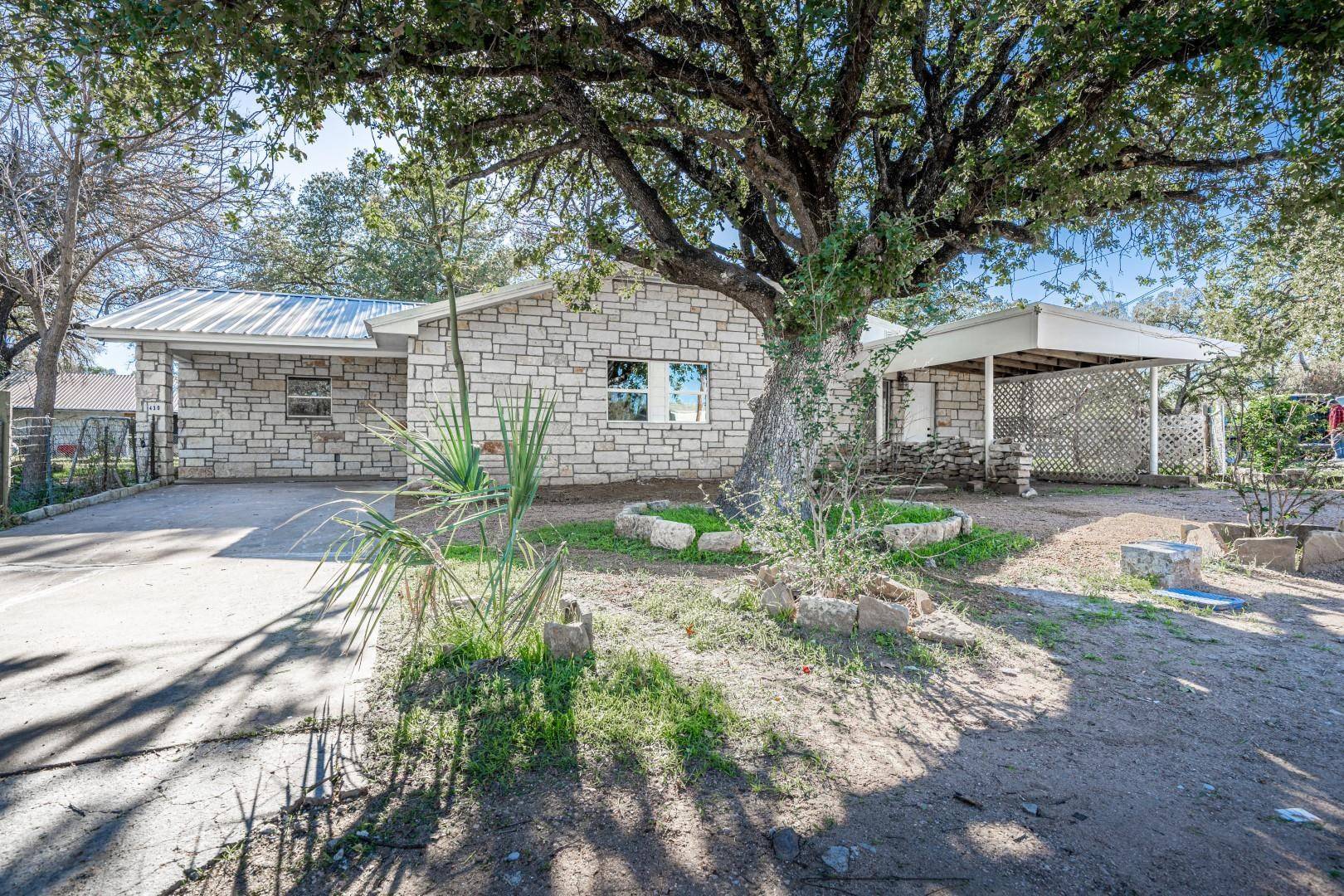 Granite Shoals, TX 78654,430 E Castlelake Dr