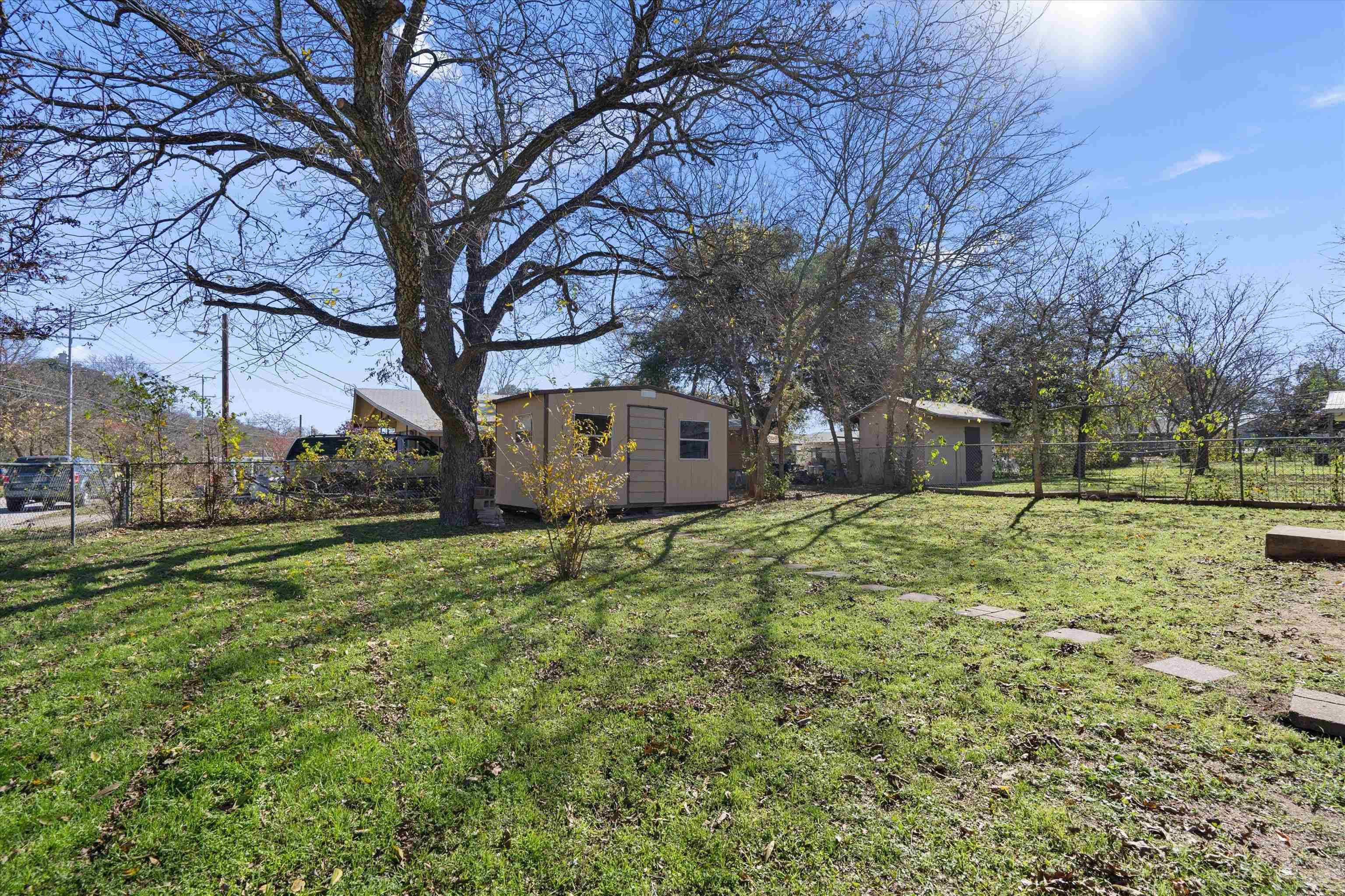 Burnet, TX 78611,109 Fanin St