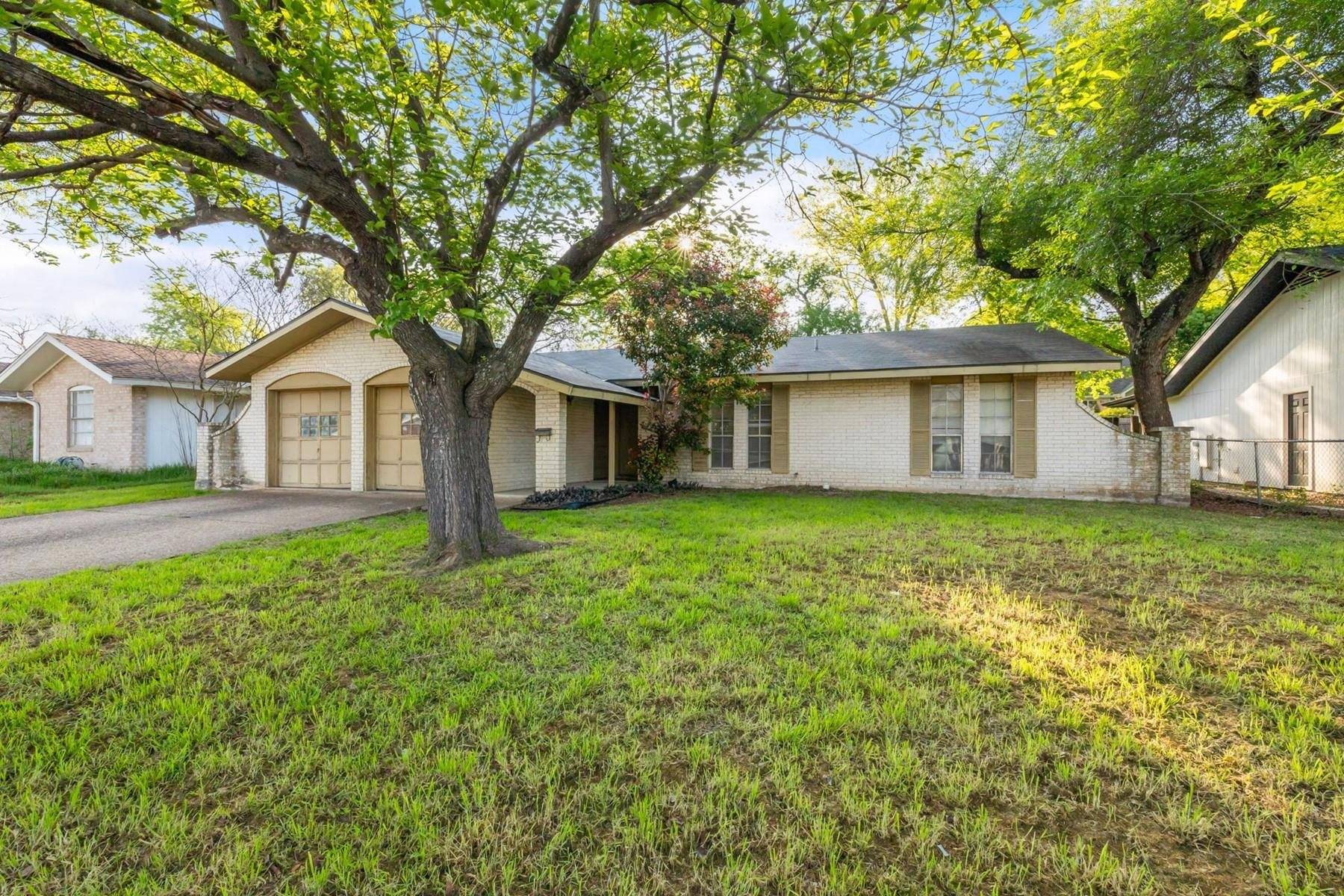 Austin, IN 78757,8713 Dawnridge CIR