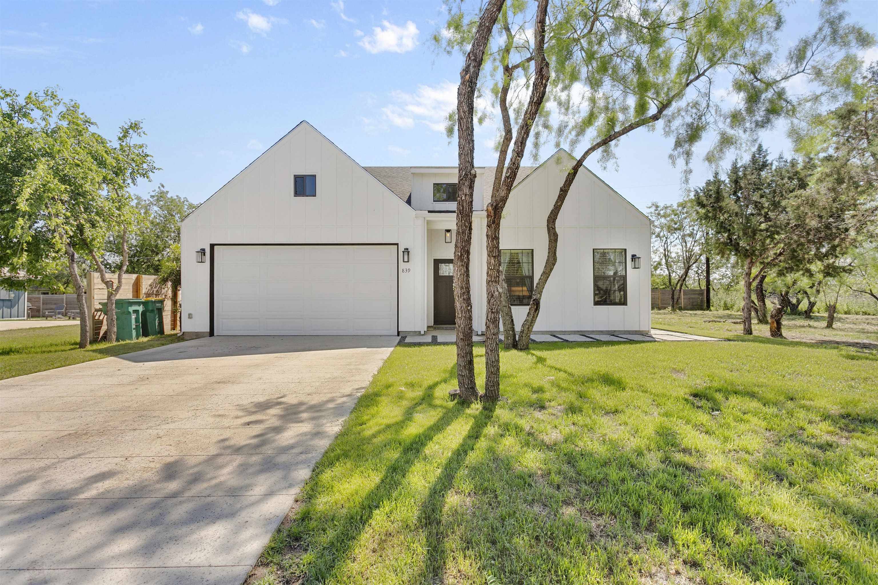 Cottonwood Shores, TX 78657,839 cypress LN