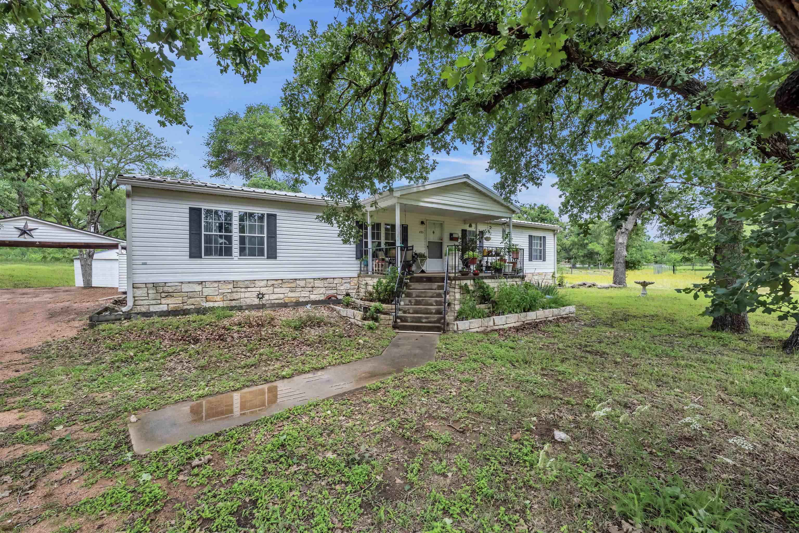 Kingsland, TX 78639,495 Horseshoe DR