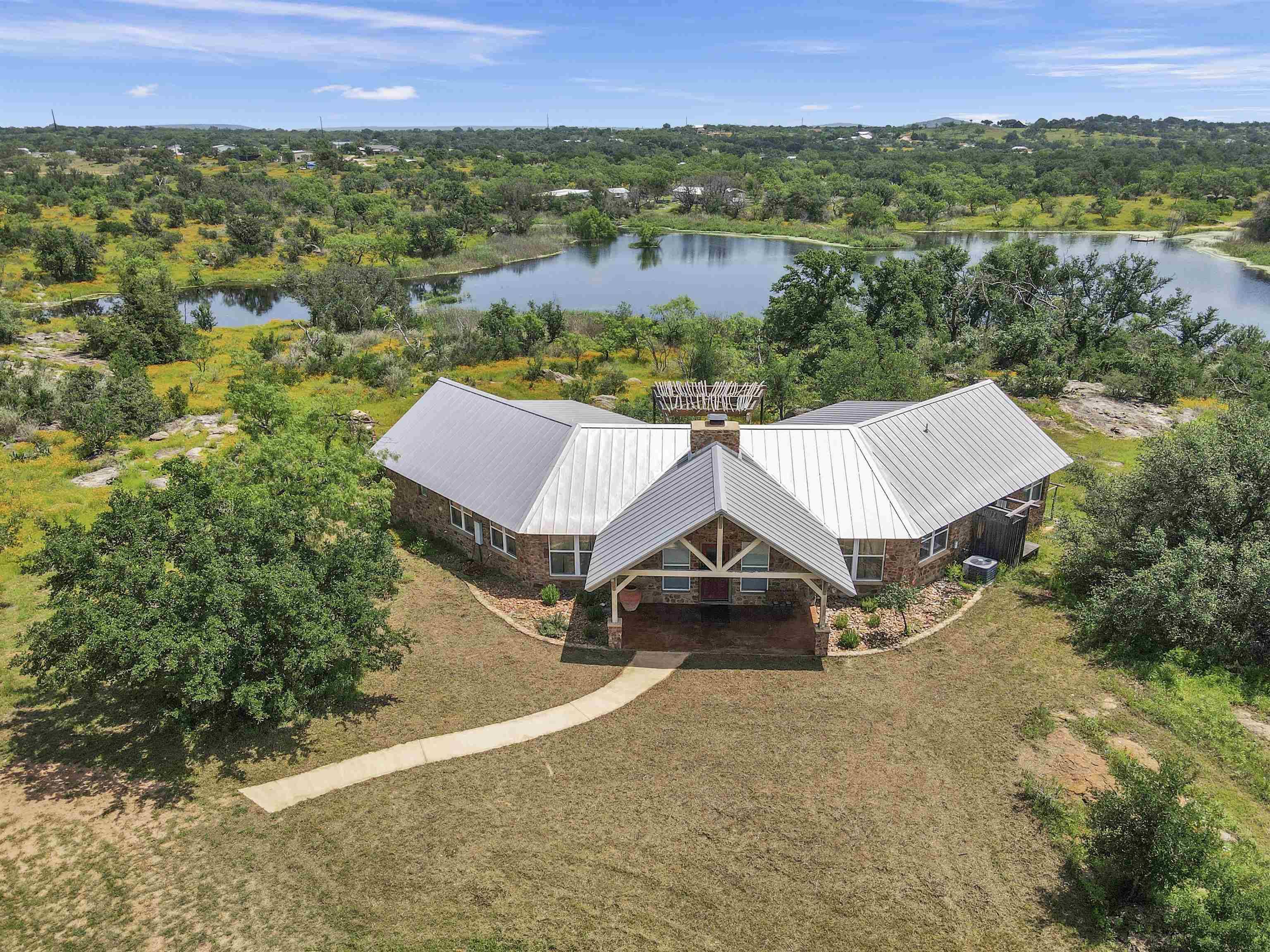 Llano, TX 78643-1991,113 Oak Mountain CIR