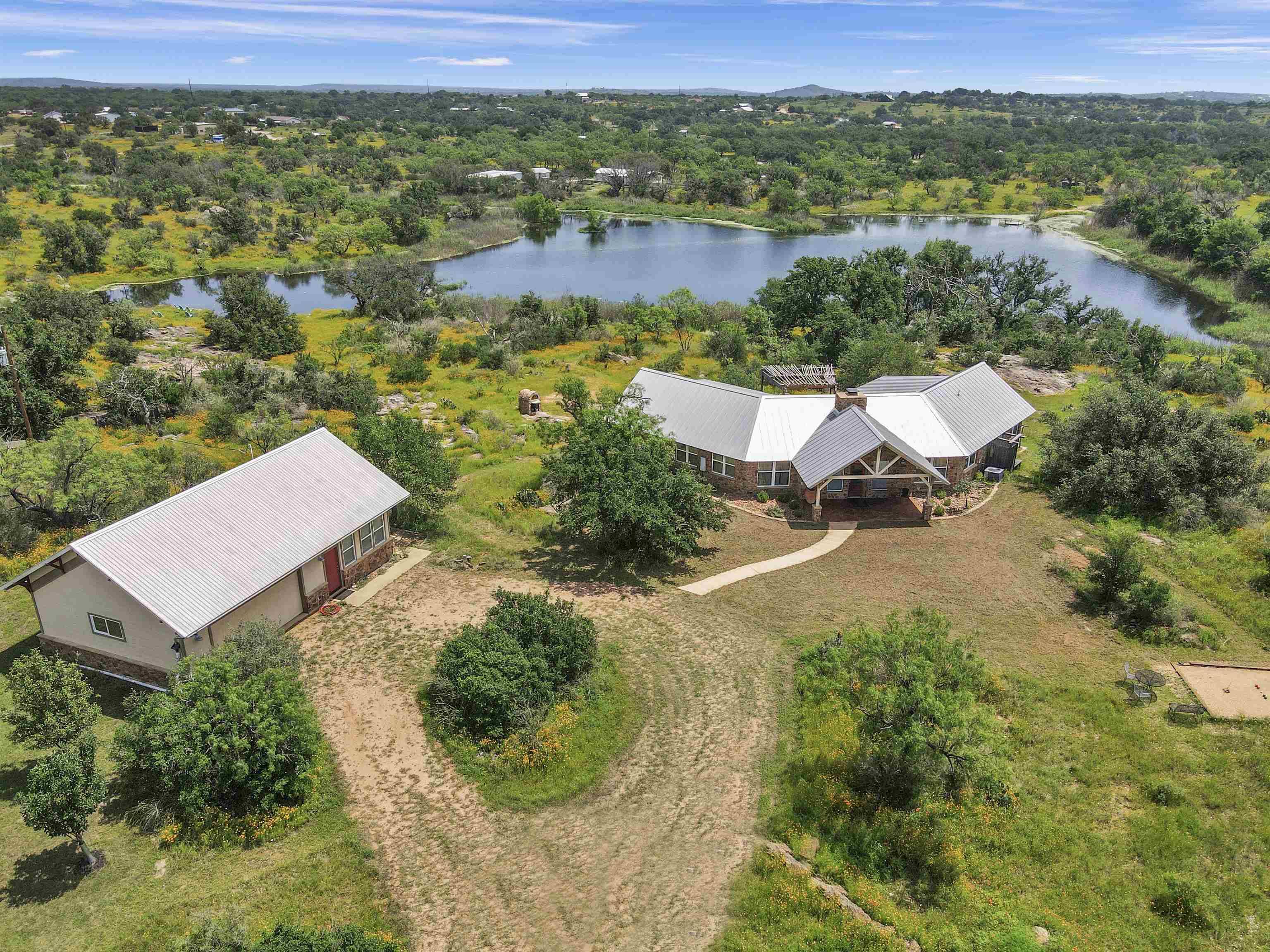 Llano, TX 78643-1991,113 Oak Mountain CIR