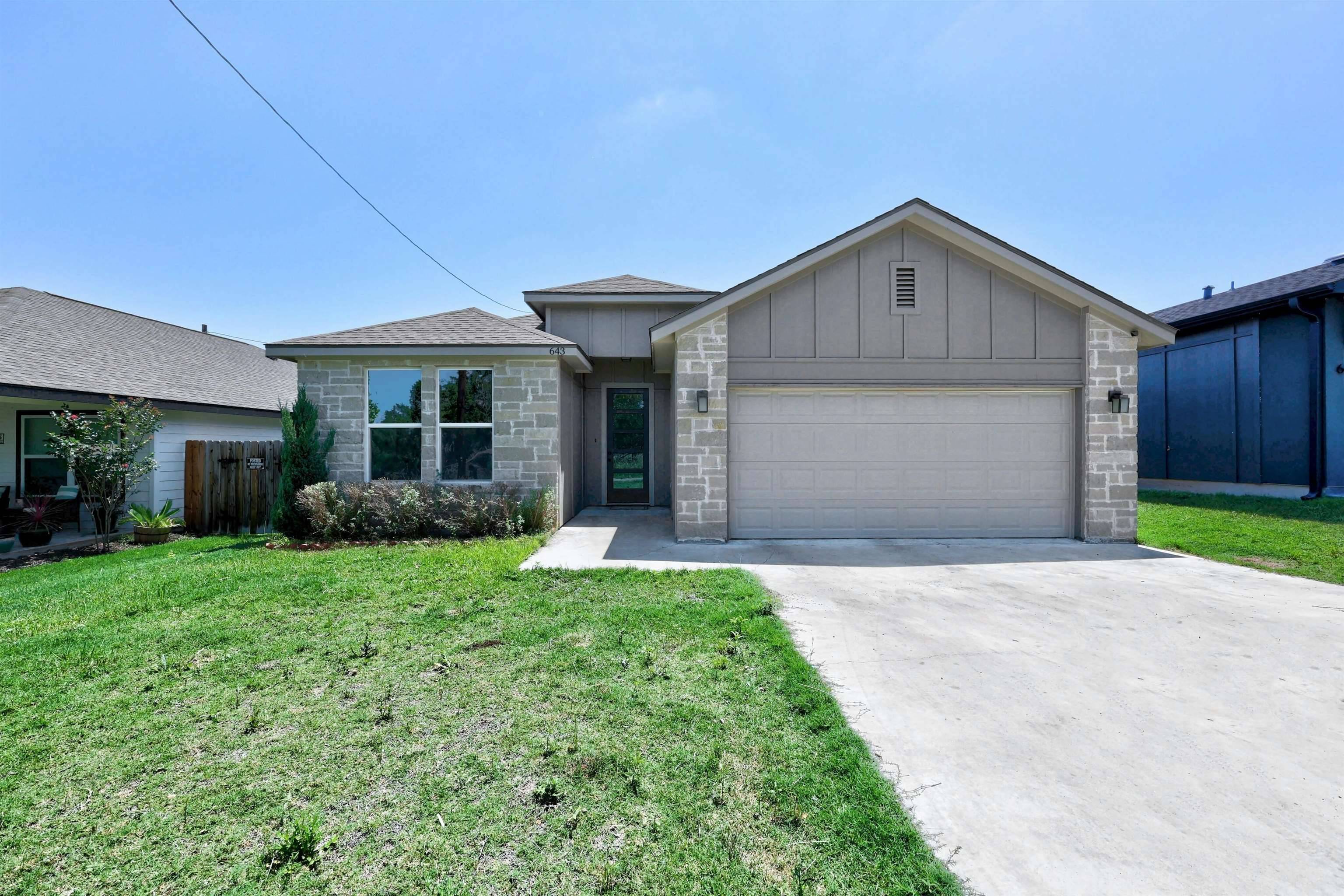 Cottonwood Shores, TX 78657,643 Oak LN