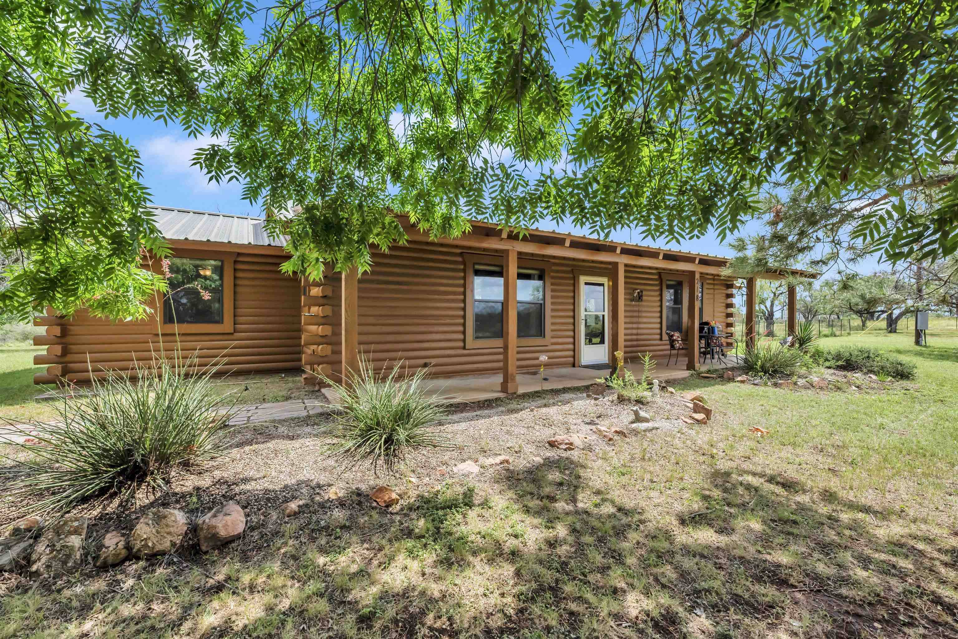 Llano, TX 78643,218 W Riverside DR