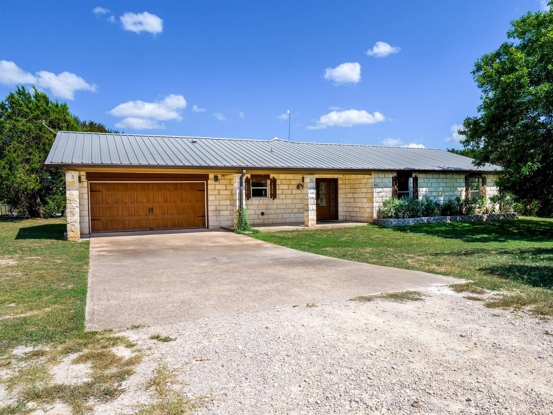 Burnet, TX 78611,401 CR 334