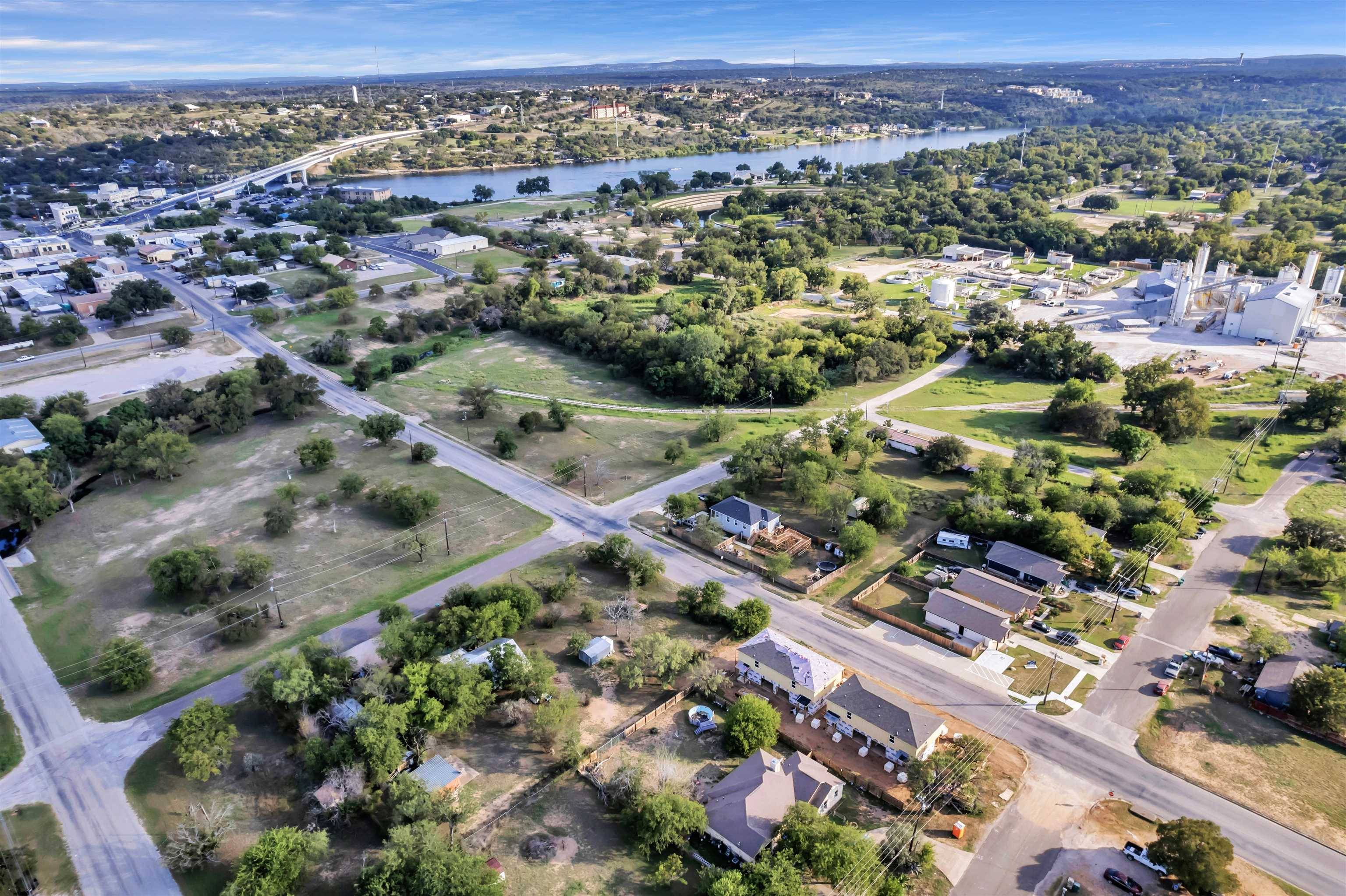 Marble Falls, TX 78654-0000,1207-1209 Second ST