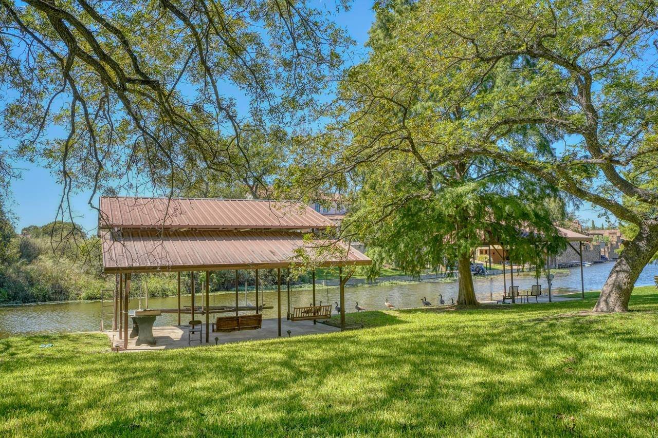 Horseshoe Bay, TX 78639,546 Pecan Creek DR