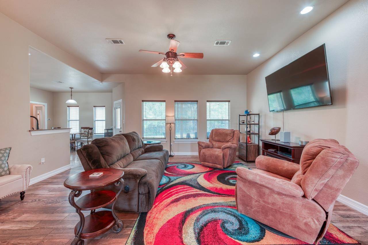 Granite Shoals, TX 78654,121 W Cedar ST