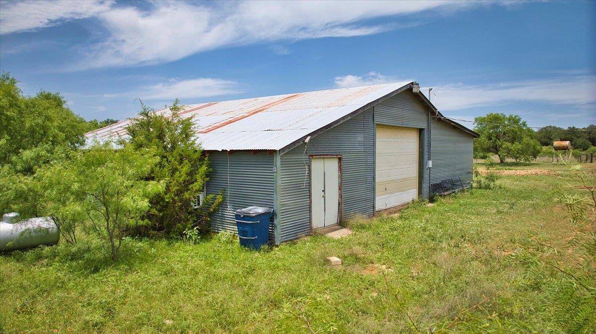 Lometa, TX 78653-0000,1446 CR 1610