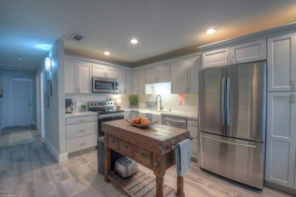 Horseshoe Bay, TX 78657,104 Cove E #204