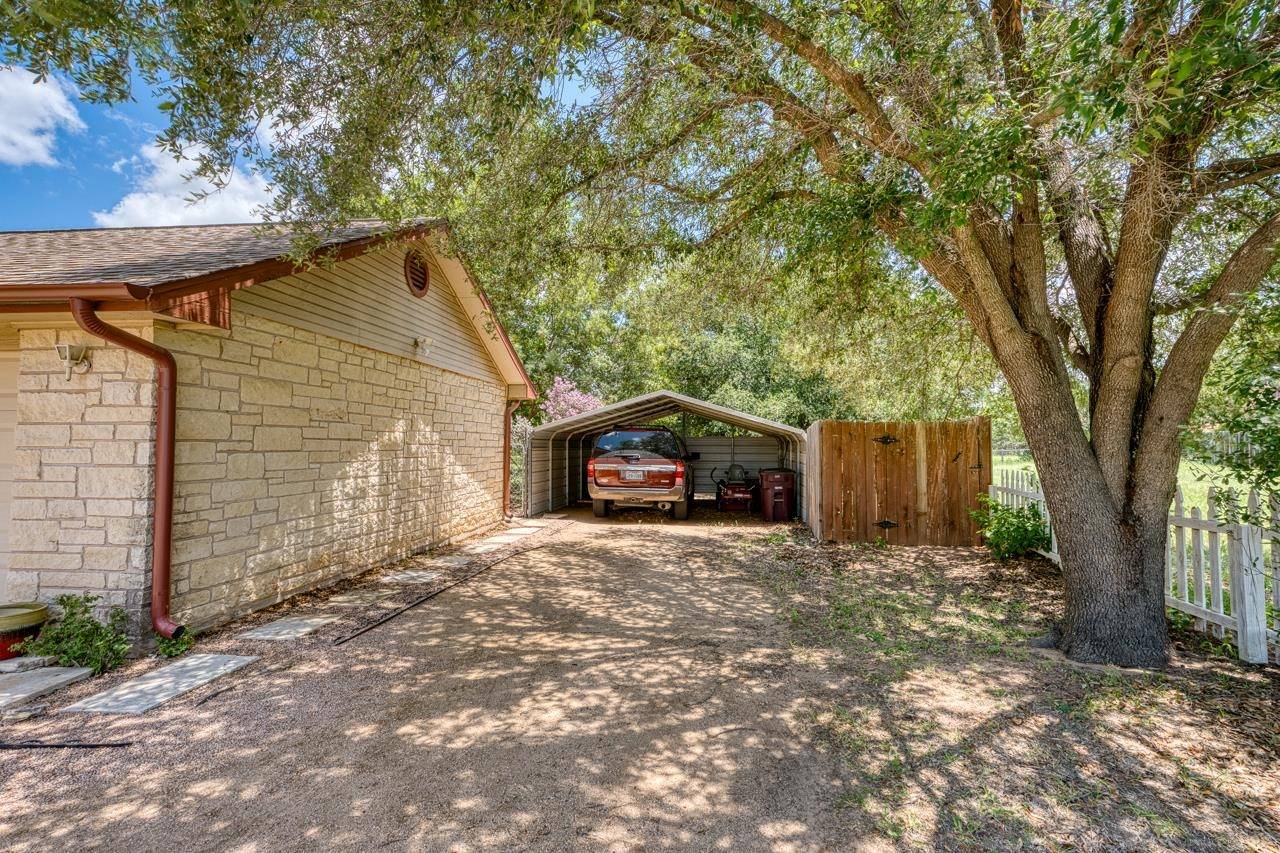 Burnet, TX 78611,215 E Mountain View Dr.