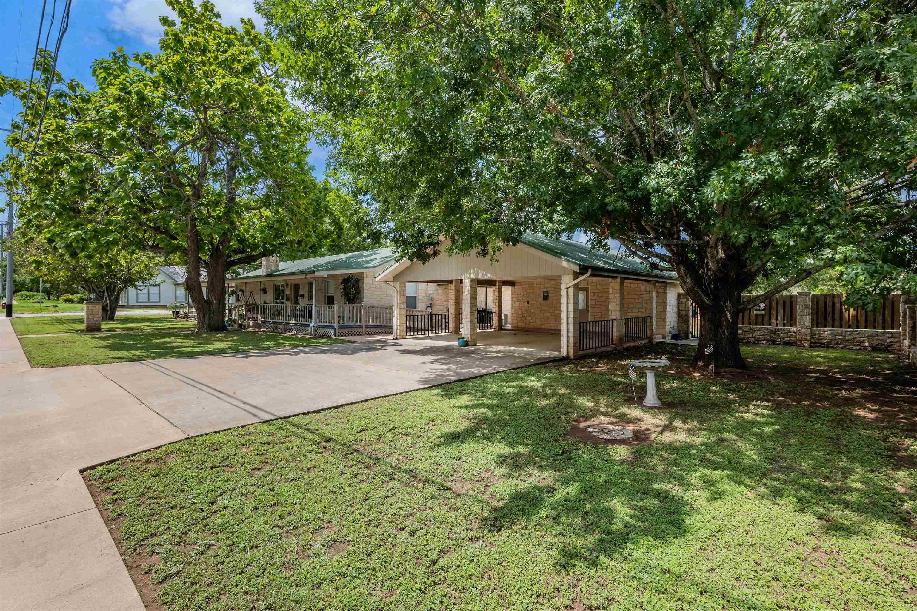Burnet, TX 78611,500 N Main ST