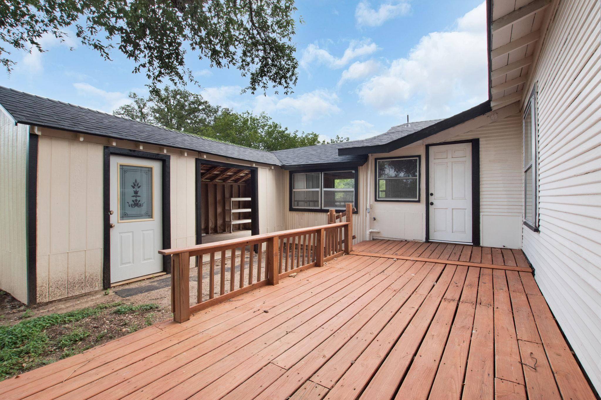Lampasas, TX 76550,1414 E 4Th St