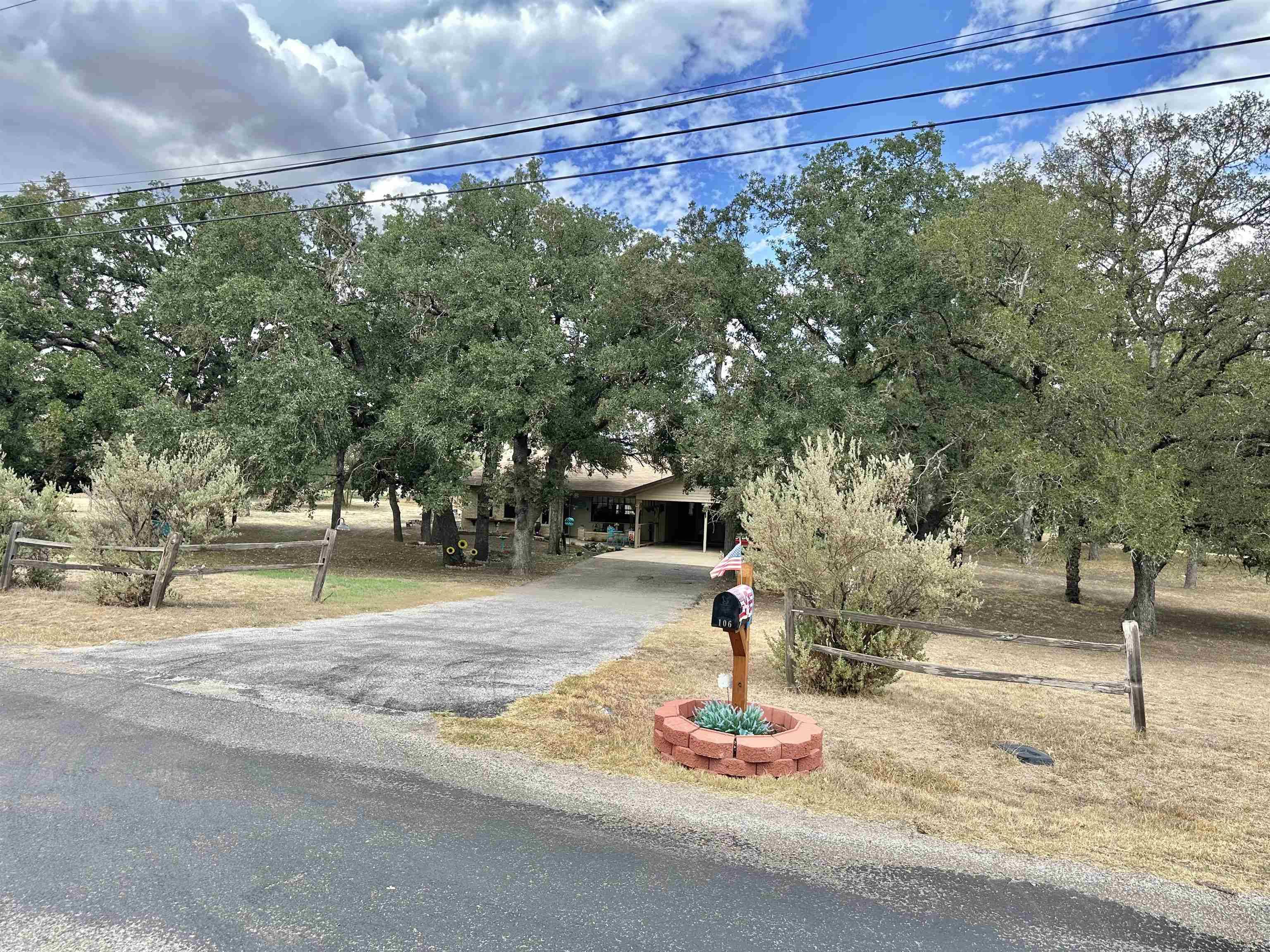 Highland Haven, TX 78654,106 Redbird ST