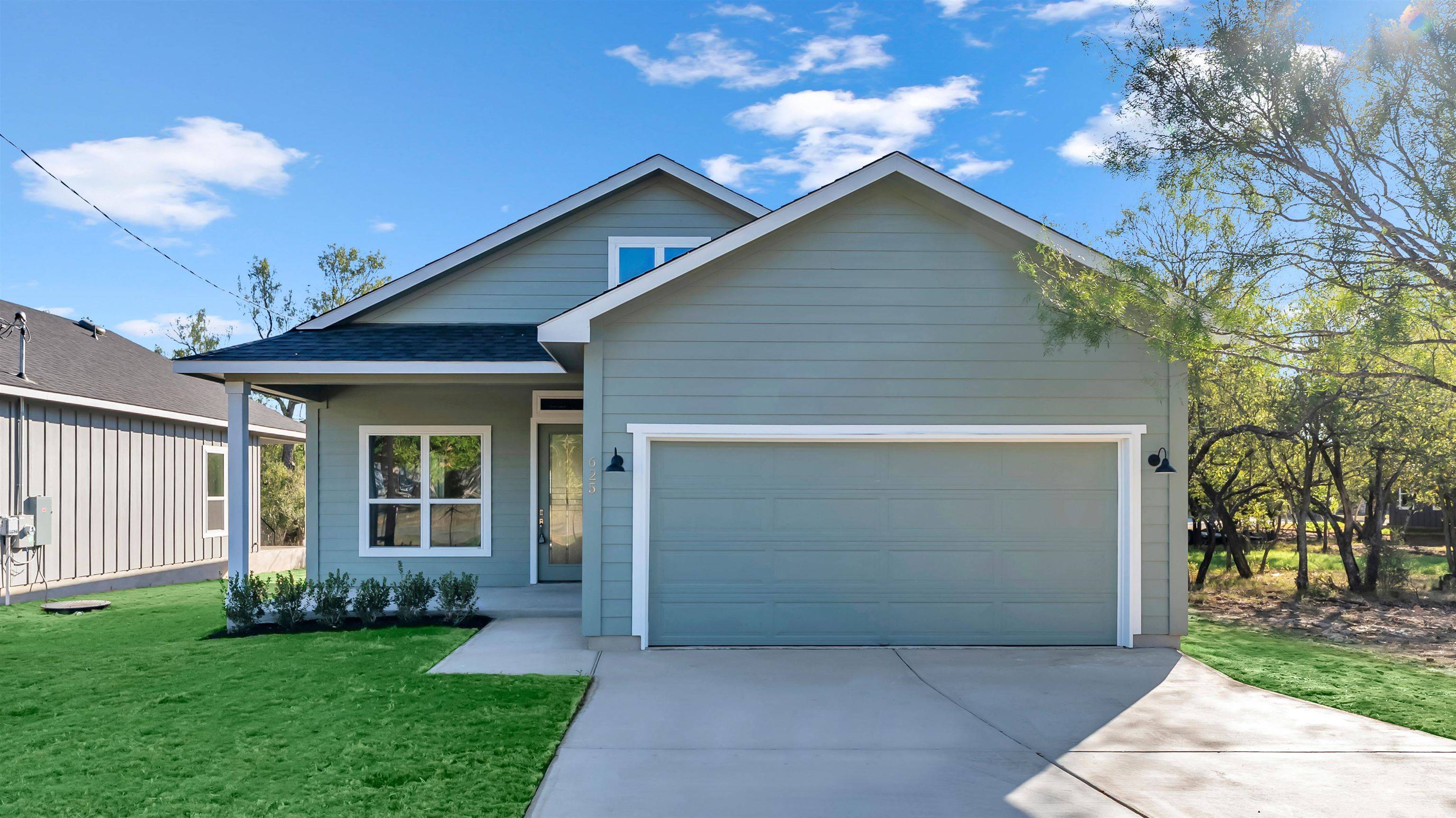 Cottonwood Shores, TX 78657,625 Birch LN