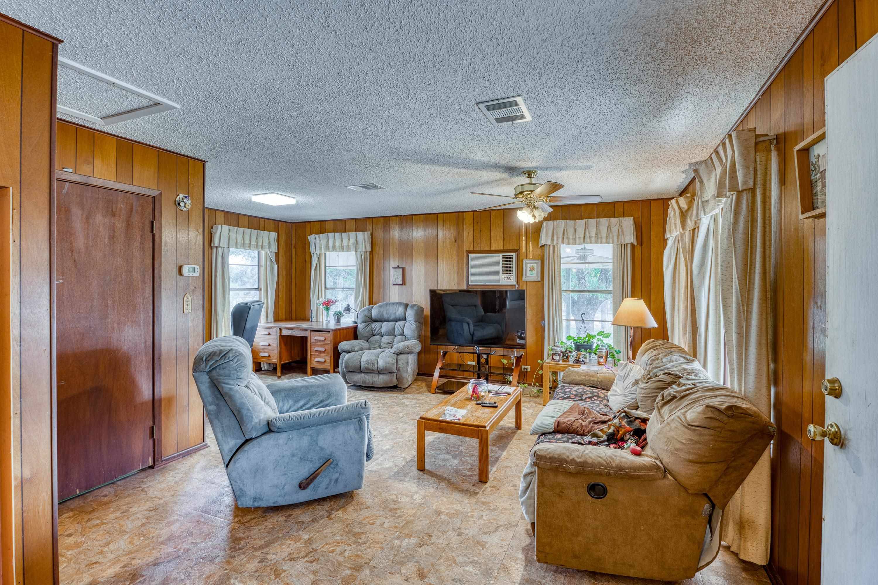 Sunrise Beach, TX 78643,233 Deer Dr