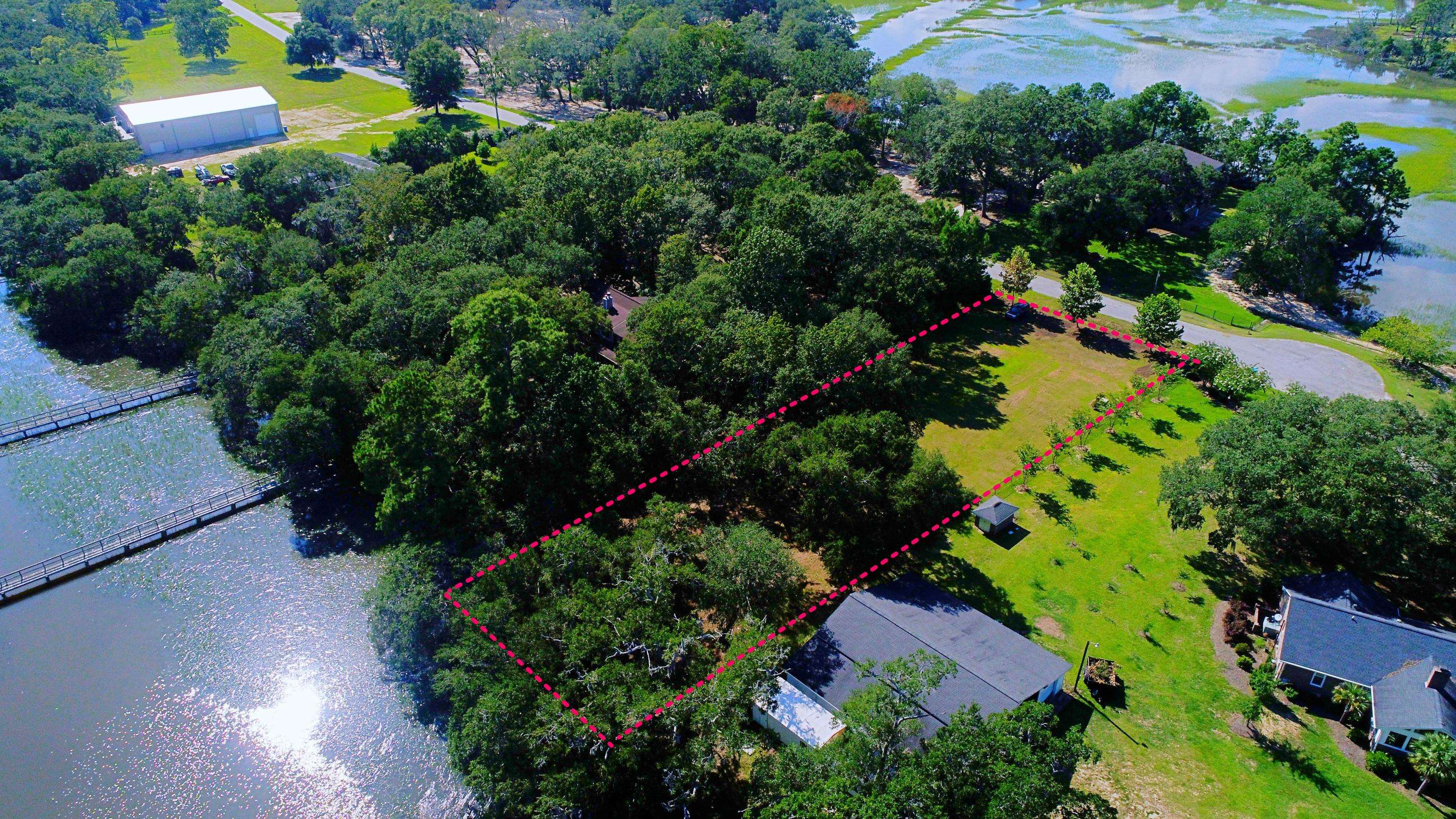 Johns Island, SC 29455,5576 Frisco Ln