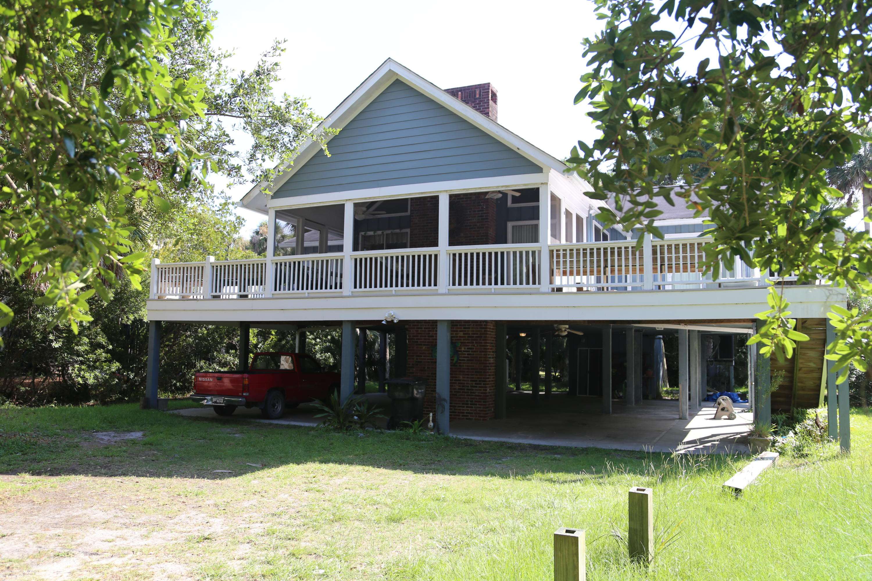 Edisto Island, SC 29438,1220 Nancy St