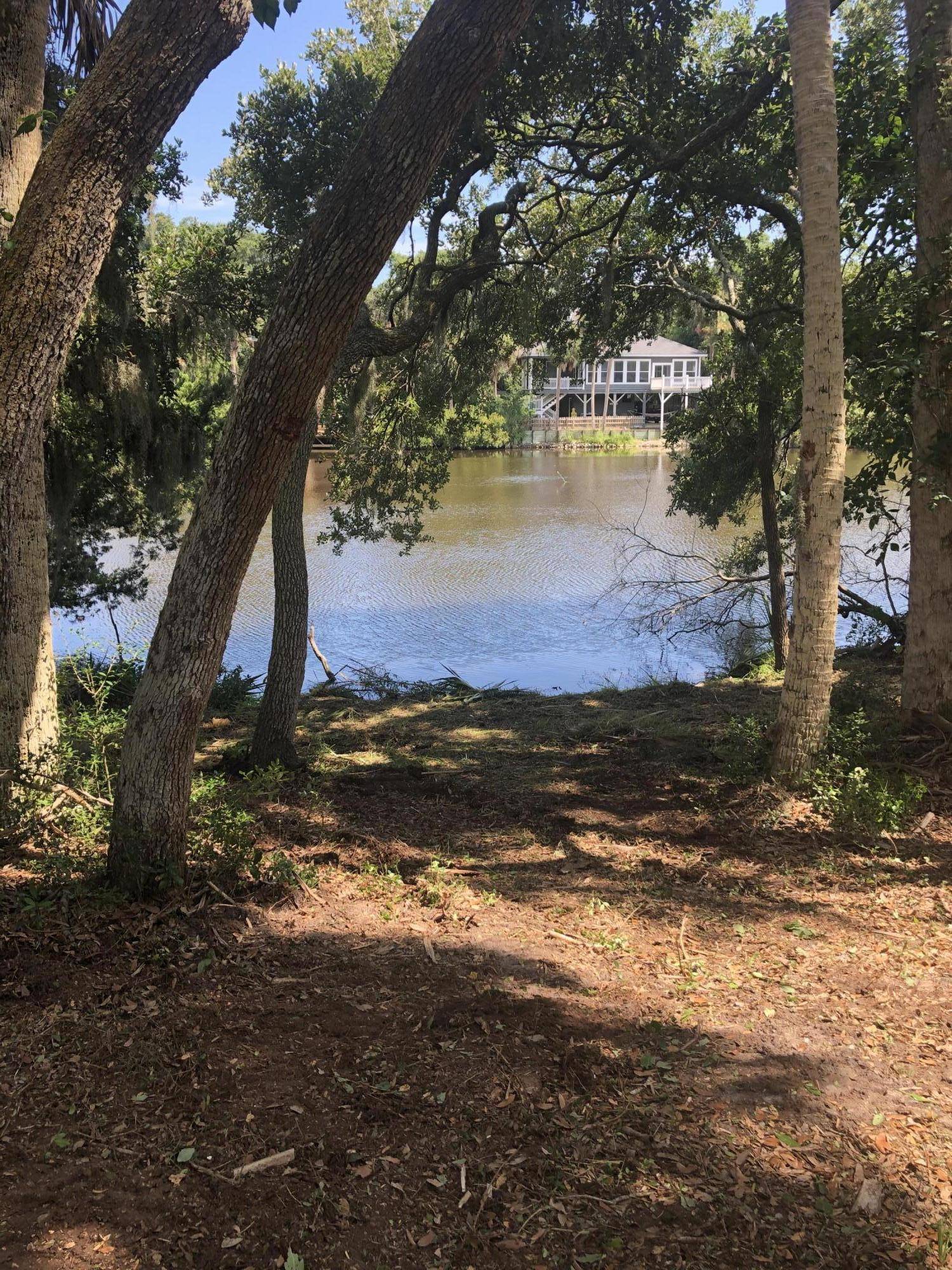 Edisto Island, SC 29438,714 Jungle Rd