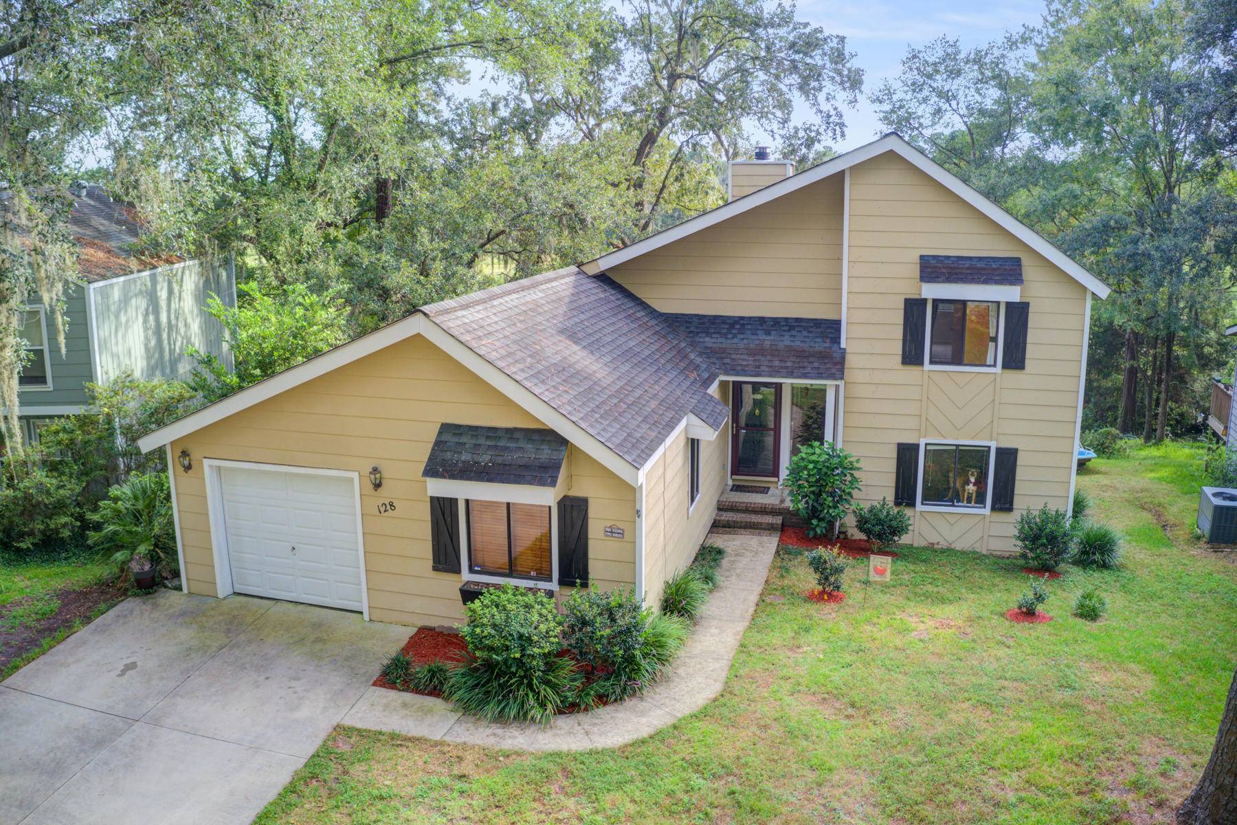 Summerville, SC 29485,128 Lancer Dr