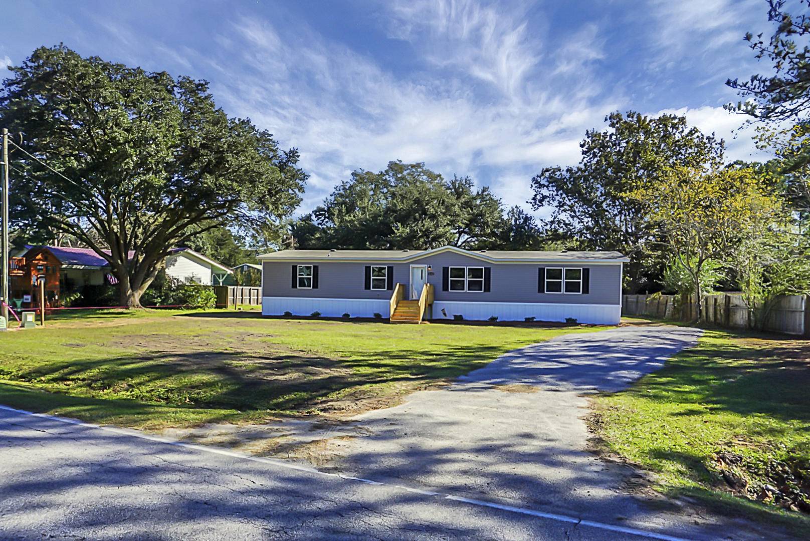 Moncks Corner, SC 29461,1352 Old Whitesville Rd