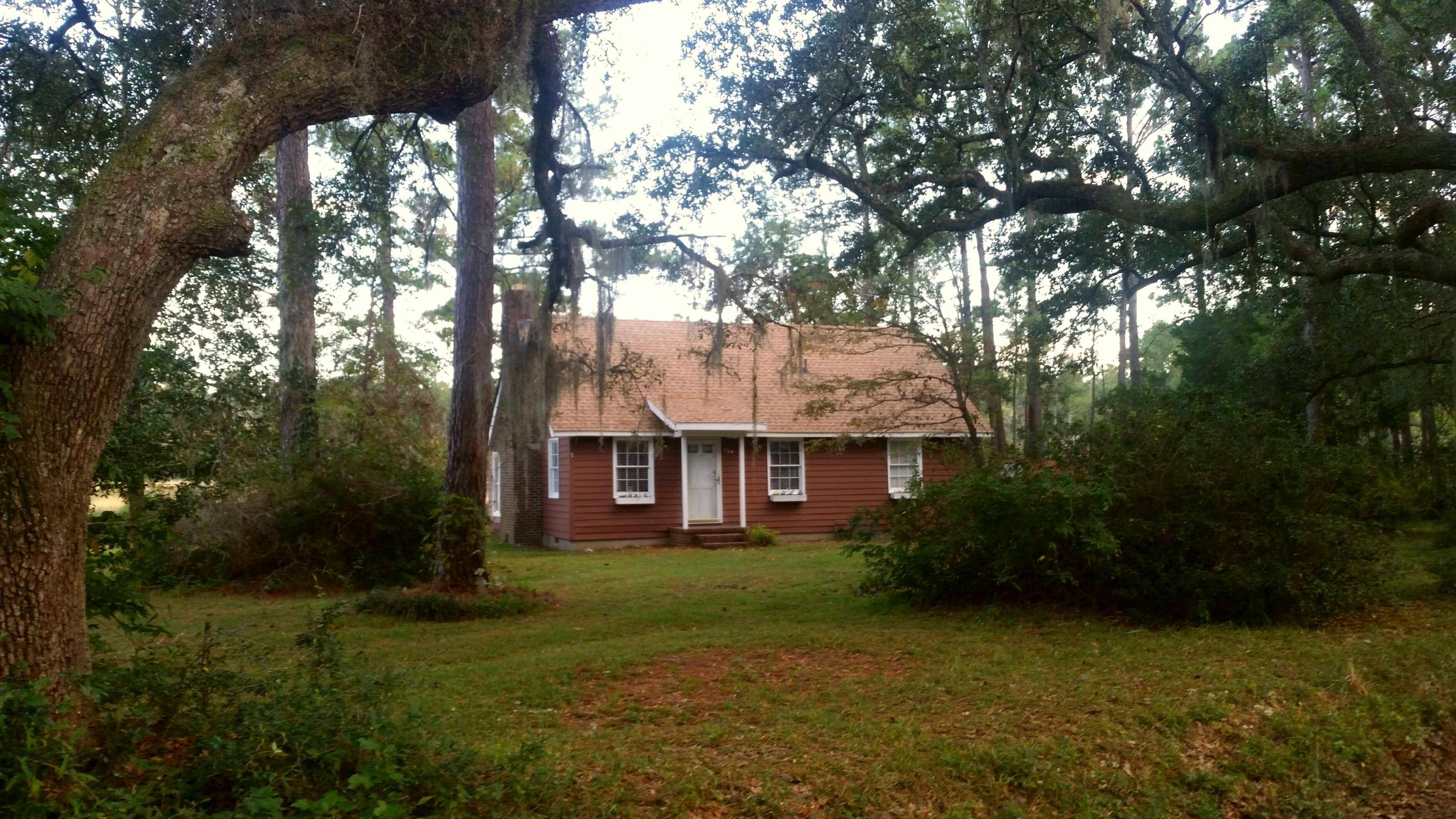 Mcclellanville, SC 29458,754 Kit Hall Rd