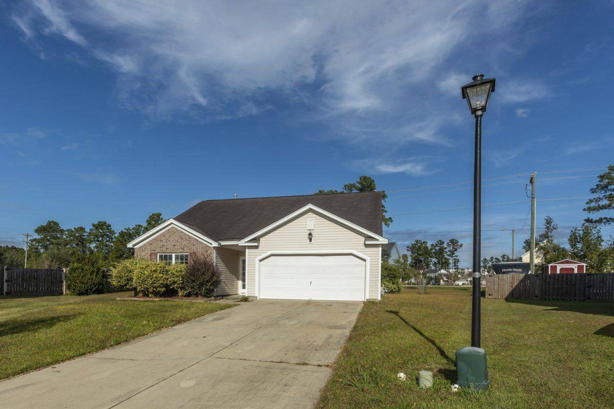 Hanahan, SC 29410,1418 Grackle Ct