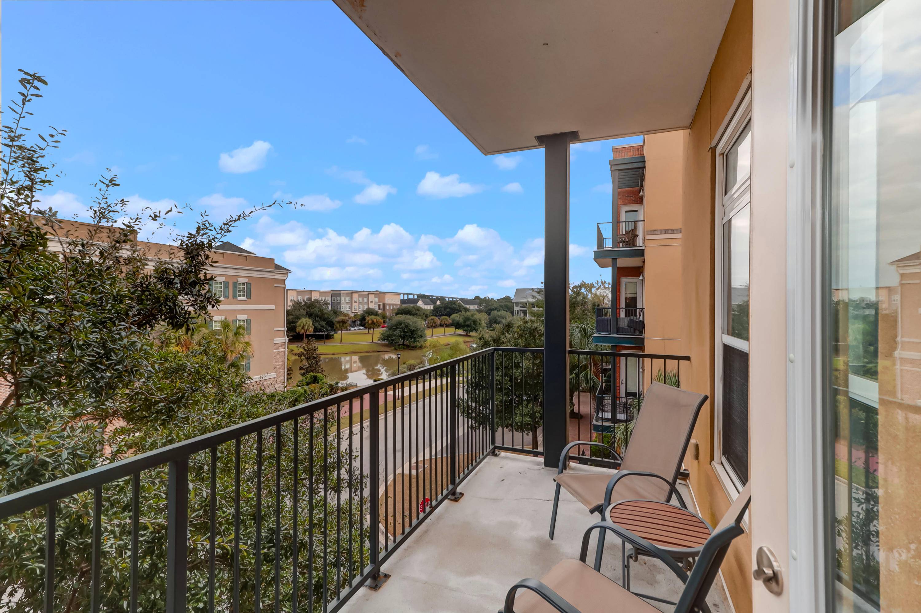 Charleston, SC 29492,135 Pier View St #309