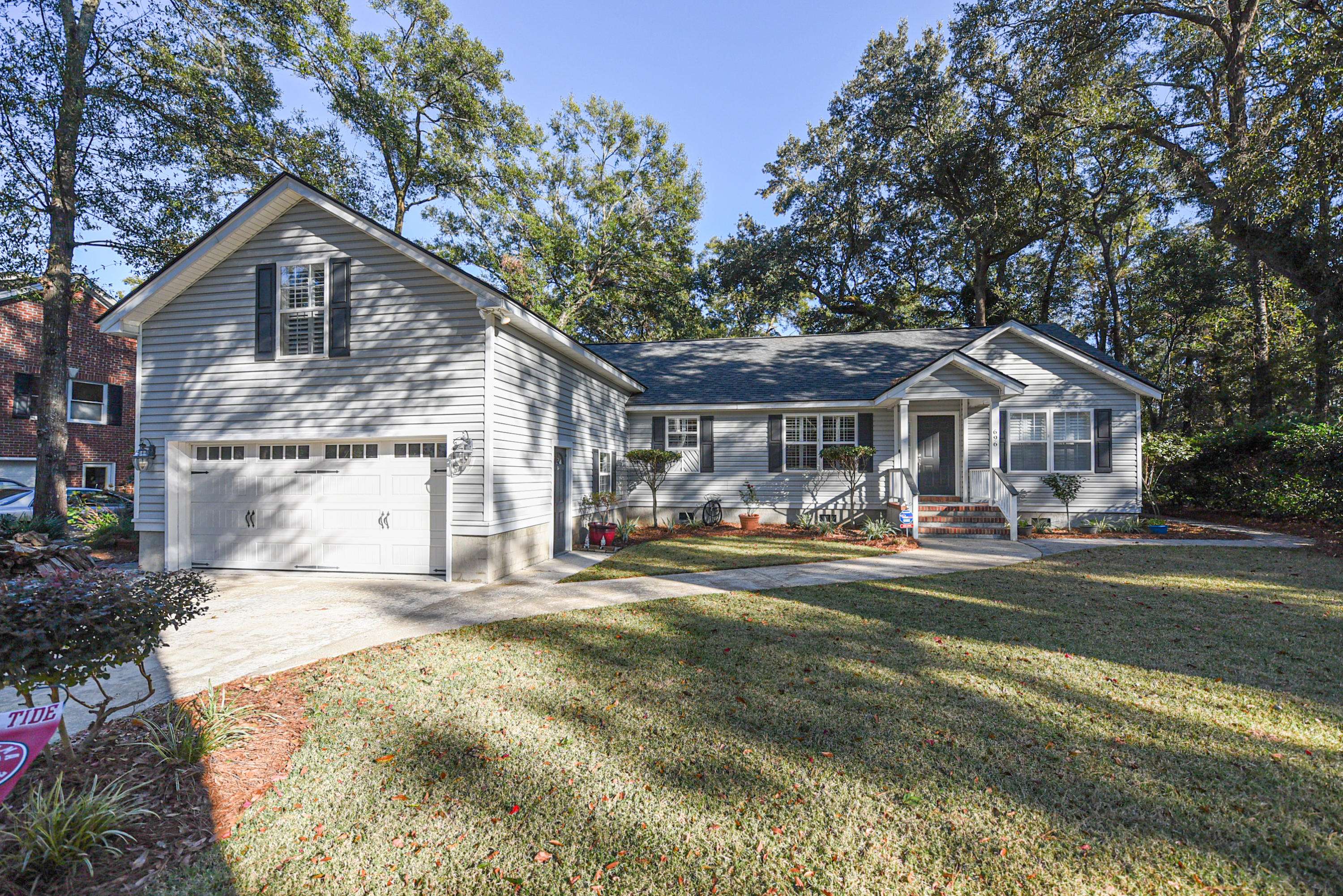 James Island, SC 29412,696 Sterling Dr