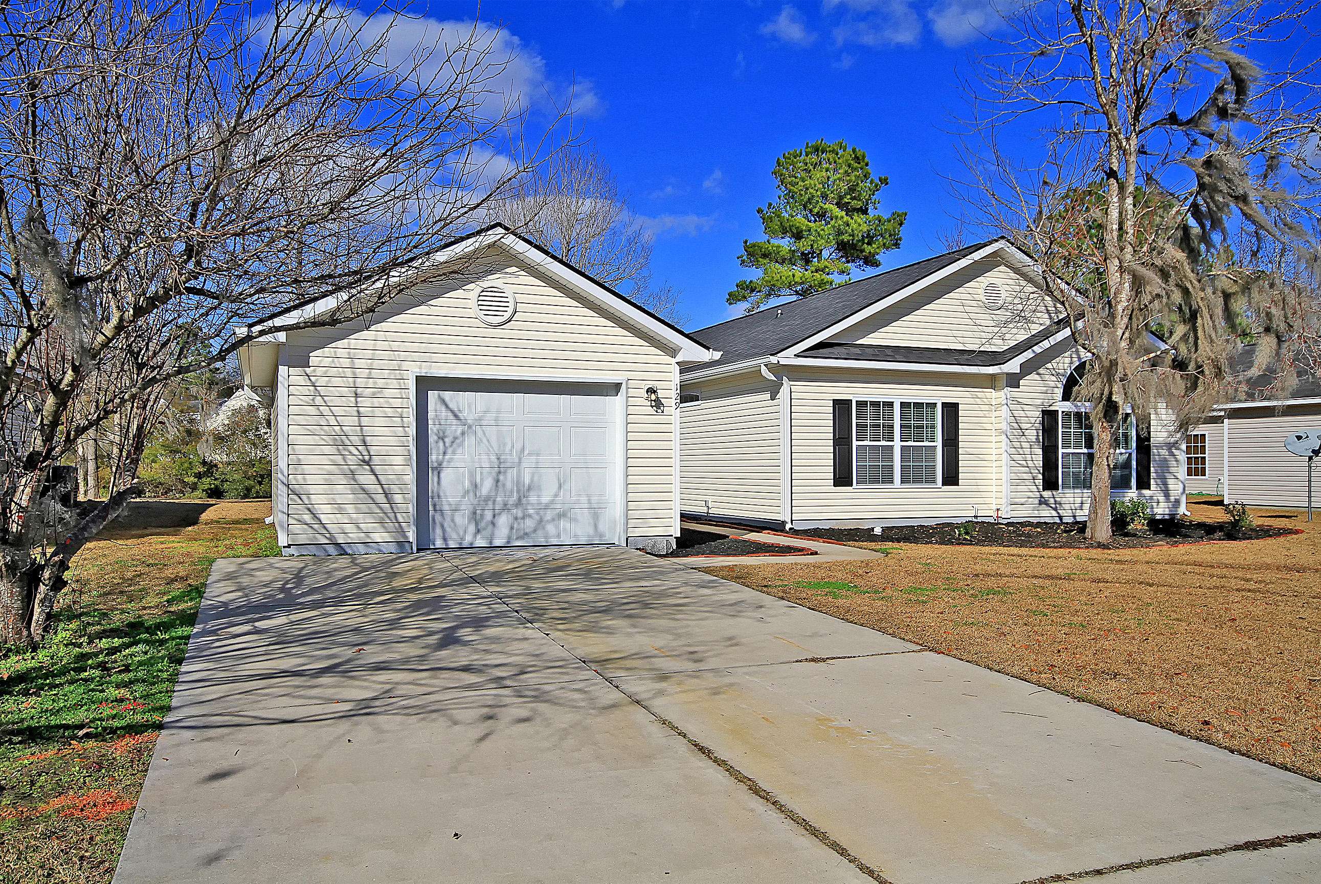 Summerville, SC 29485,129 Pacolet St