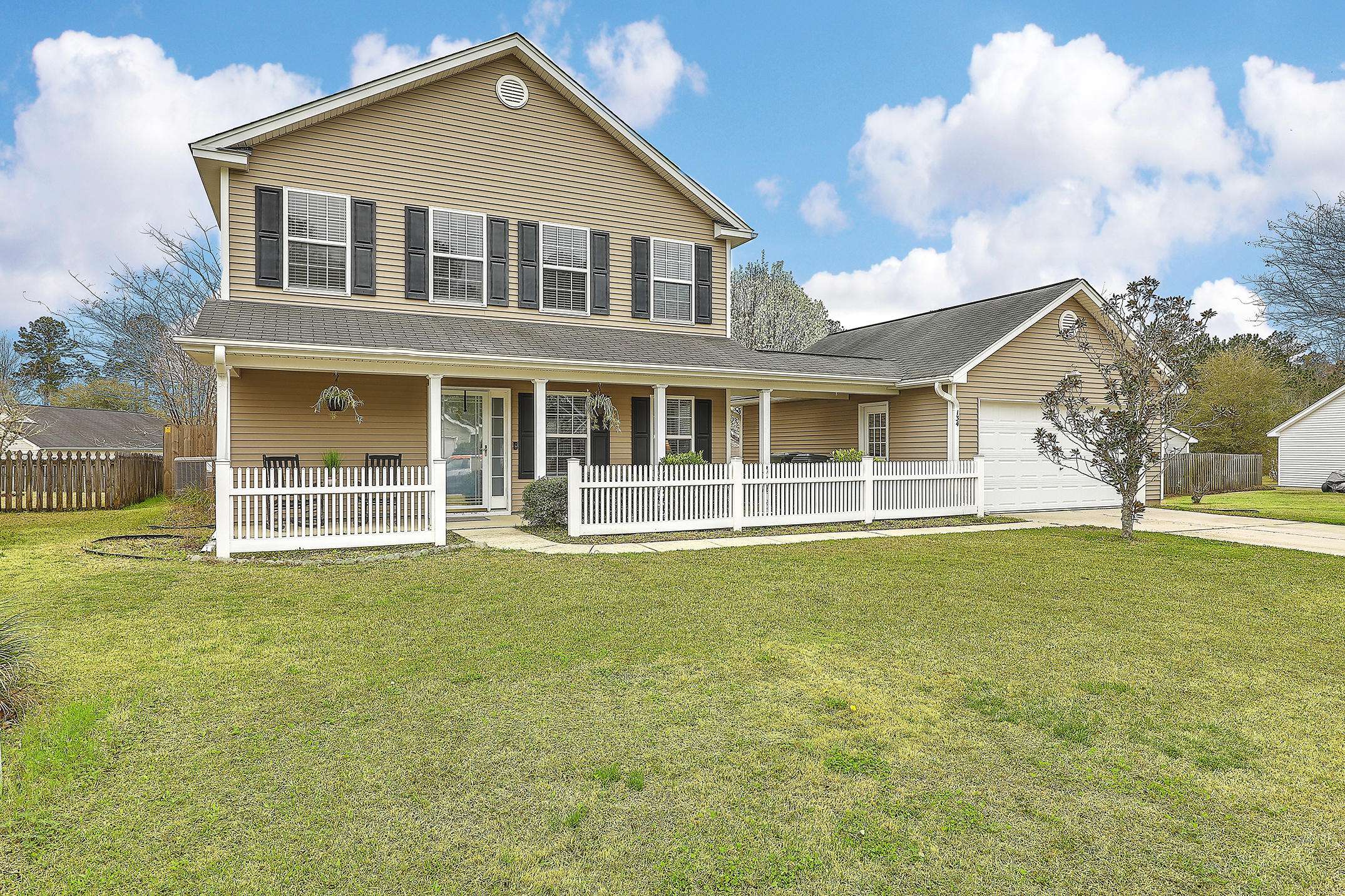 Summerville, SC 29483,134 Moon Dance Ln