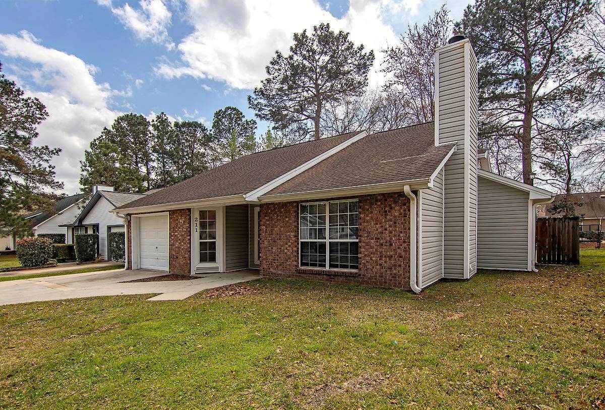 Summerville, SC 29483,211 Birmingham Dr