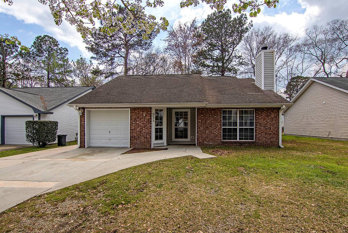 Summerville, SC 29483,211 Birmingham Dr