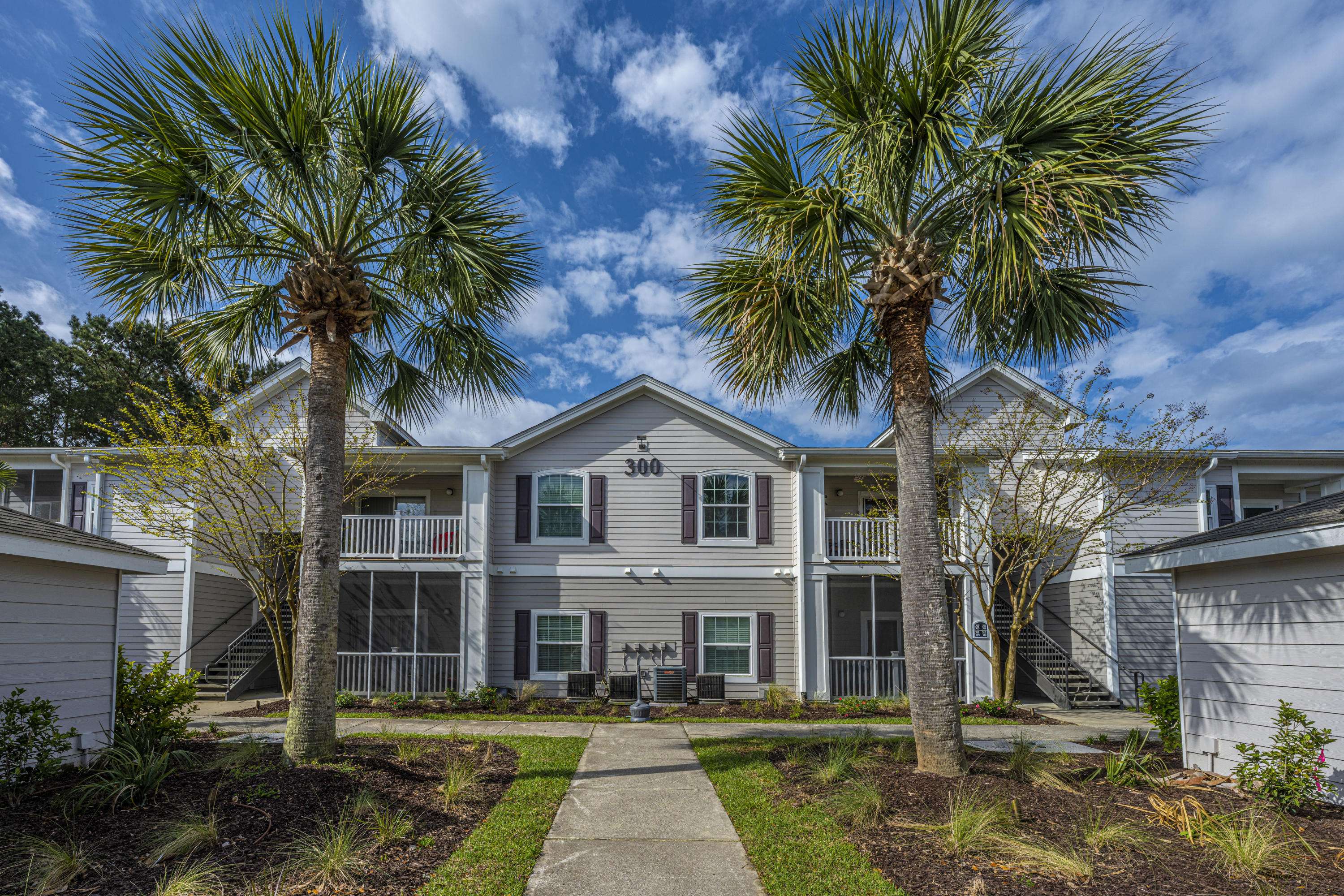 Mount Pleasant, SC 29466,1300 Park West Blvd #304