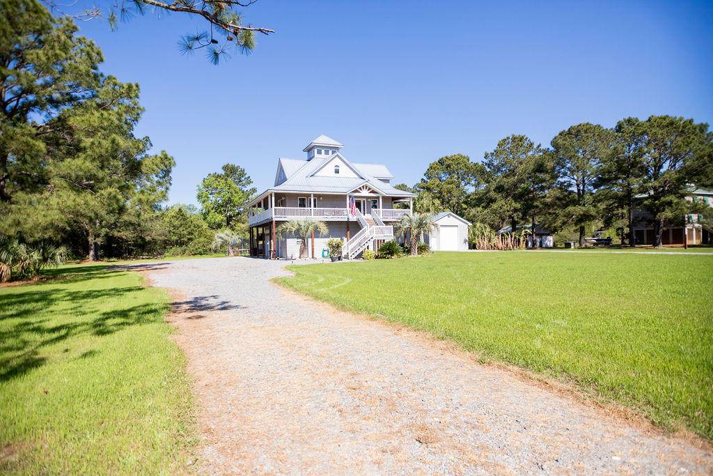 Green Pond, SC 29446,182 Retreat Lane Ln