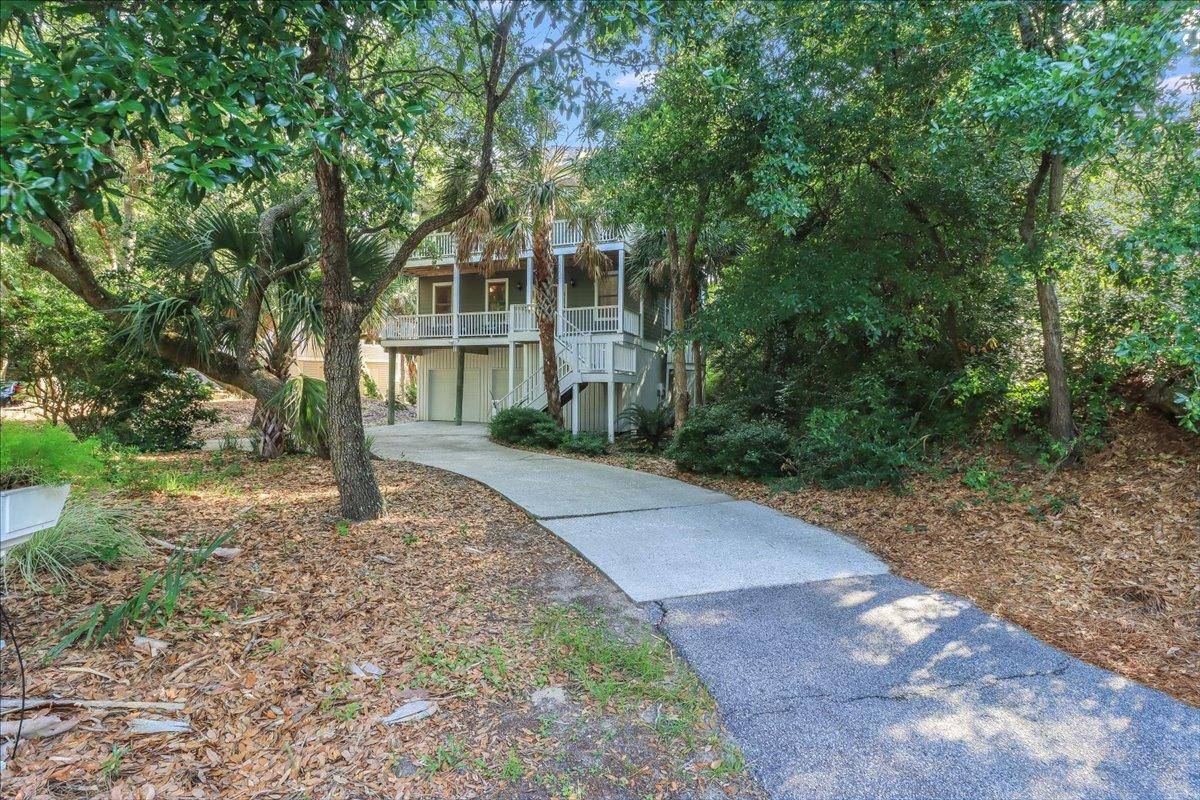 Isle Of Palms, SC 29451,9 Fairway Oaks Ln