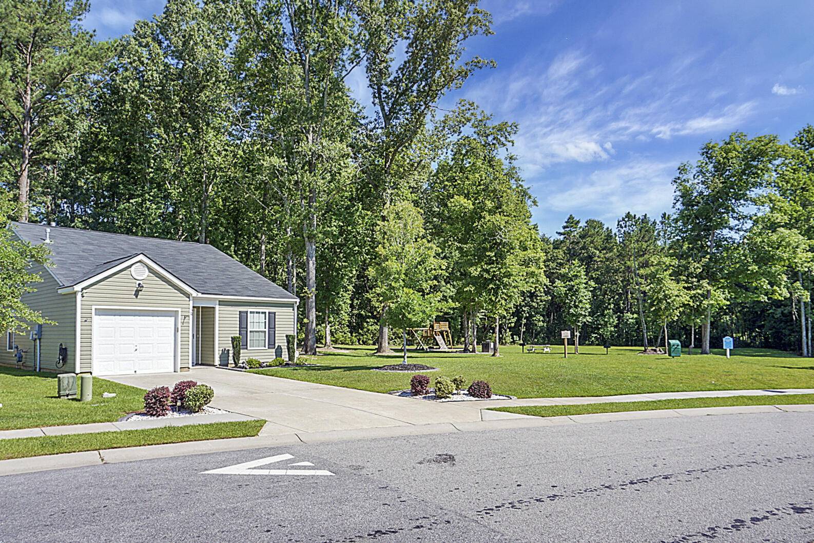 Summerville, SC 29485,128 Keaton Brook Dr