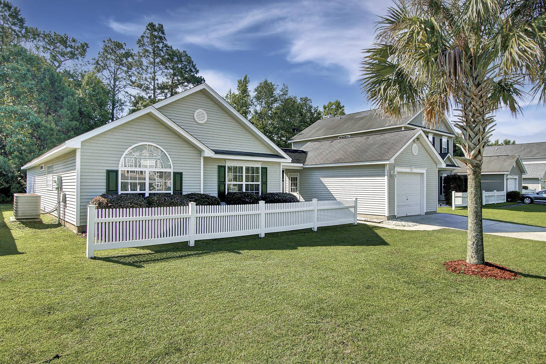 Summerville, SC 29485,325 Seneca River Dr